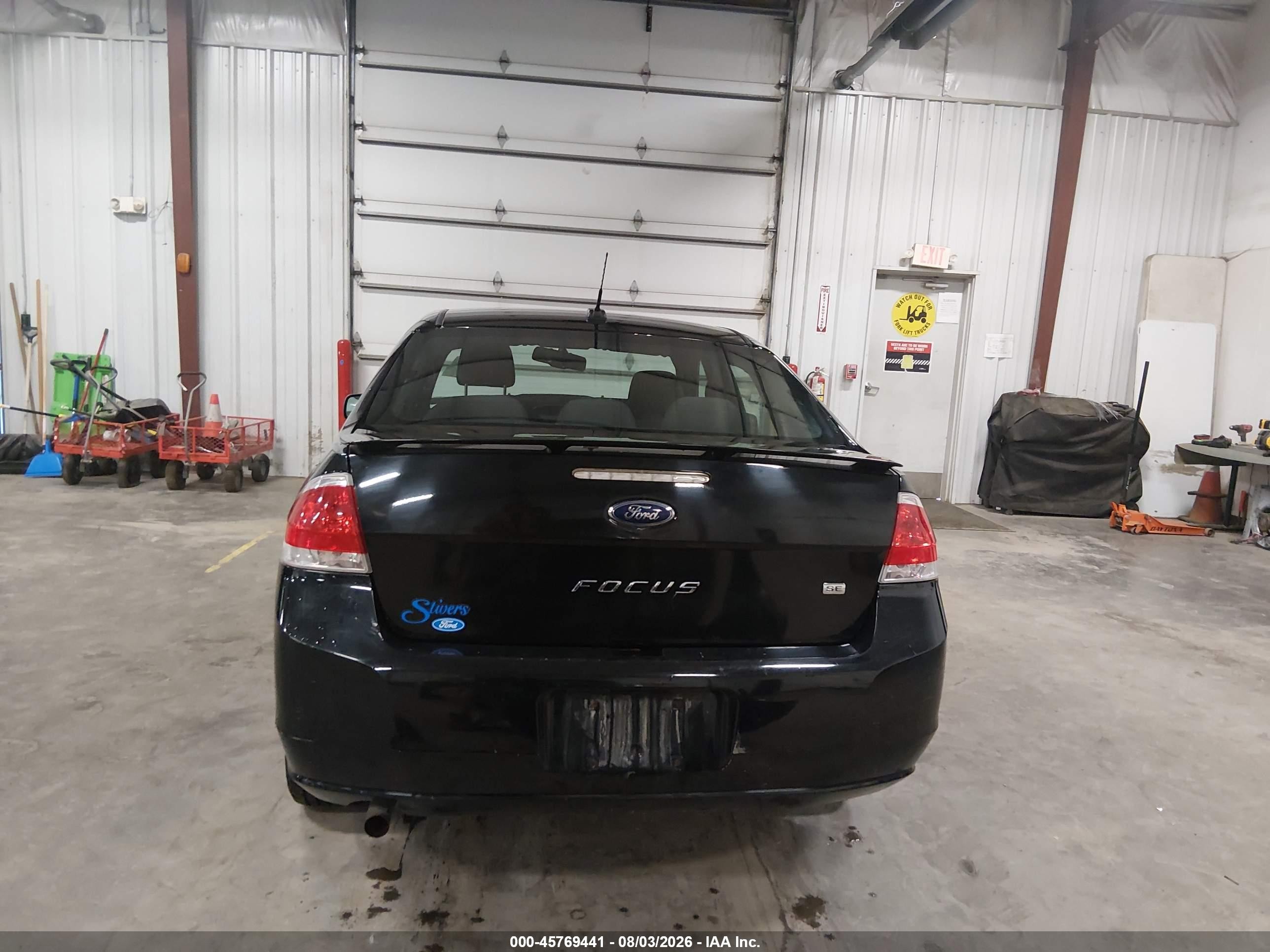 2010 Ford Focus Se Black vin: 1FAHP3FN9AW138112