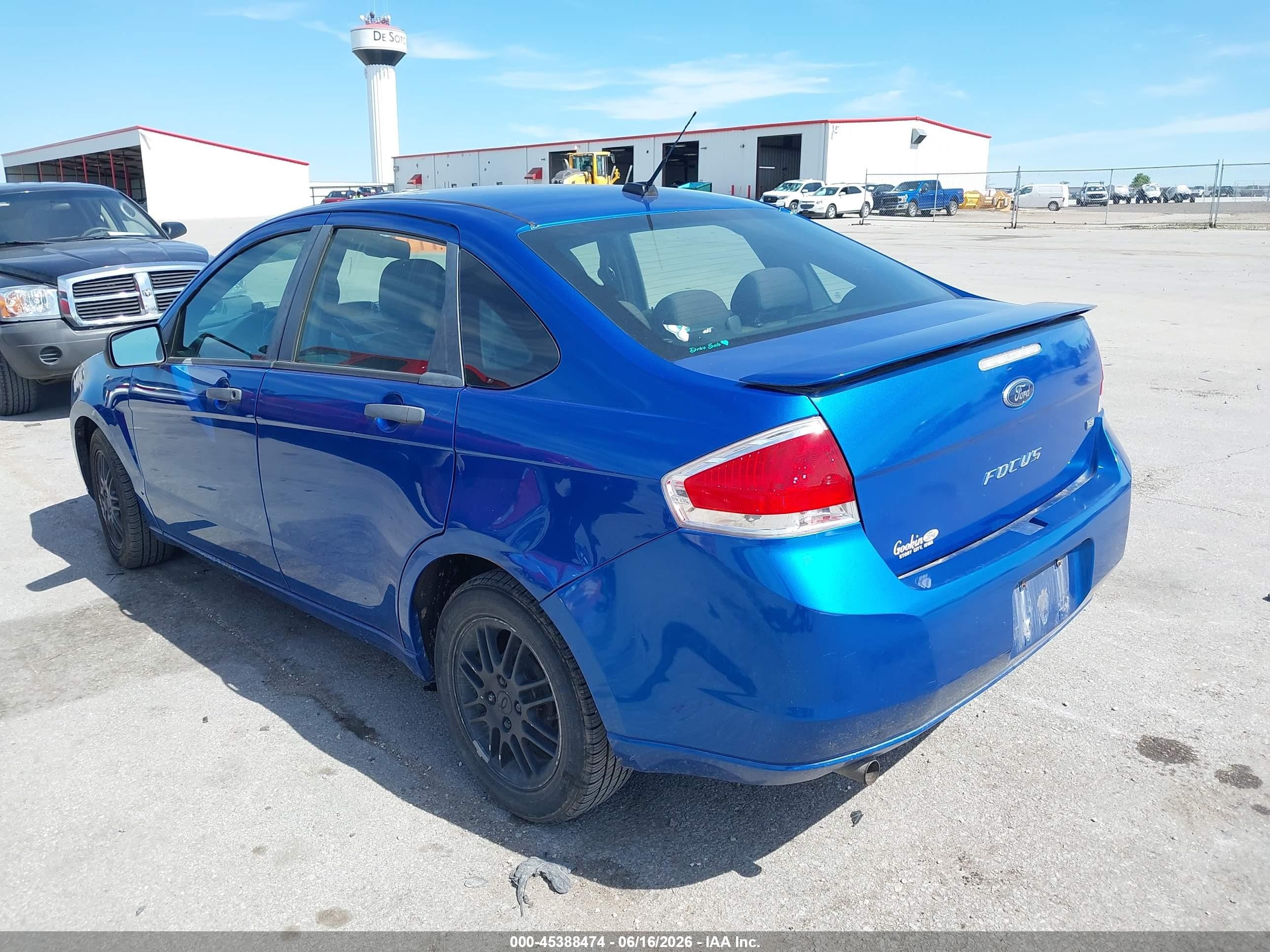 2010 Ford Focus Se Blue vin: 1FAHP3FN9AW183955
