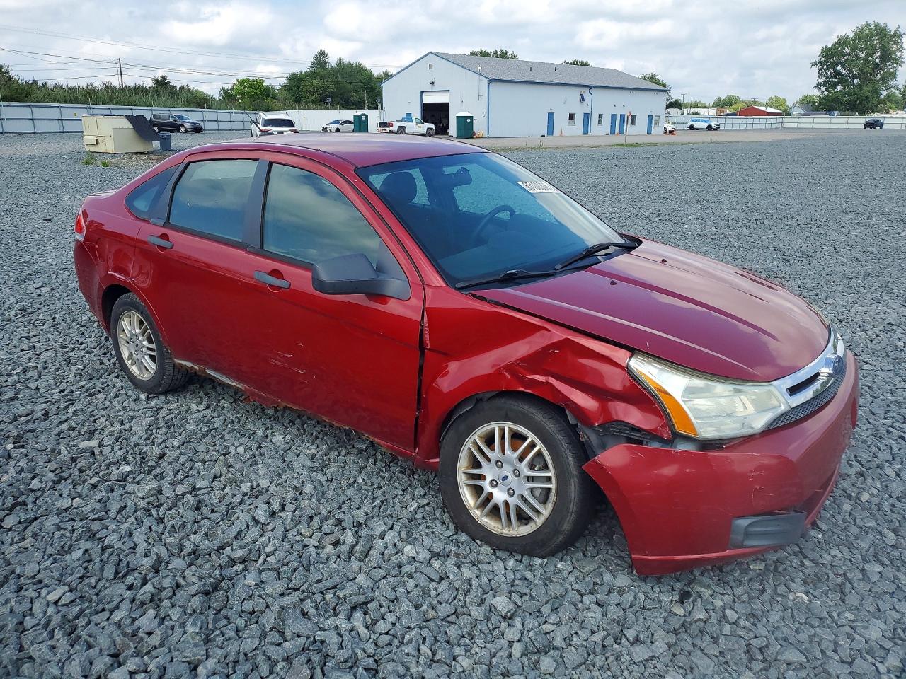 2010 Ford Focus Se Red vin: 1FAHP3FN9AW211401
