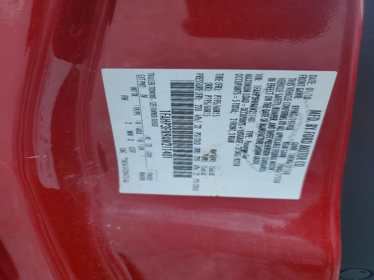 2010 Ford Focus Se Red vin: 1FAHP3FN9AW211401