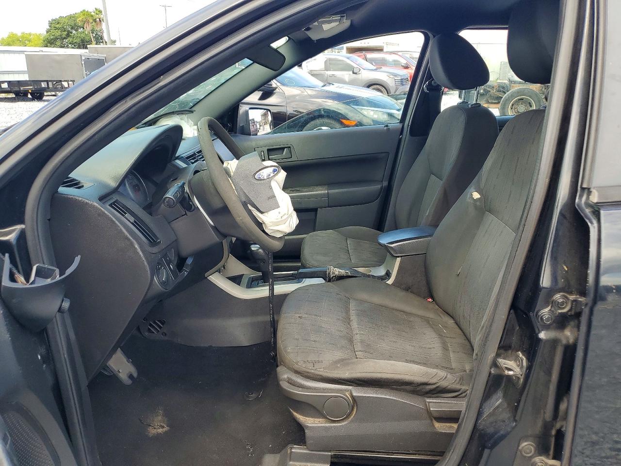 2010 Ford Focus Se Black vin: 1FAHP3FN9AW214668