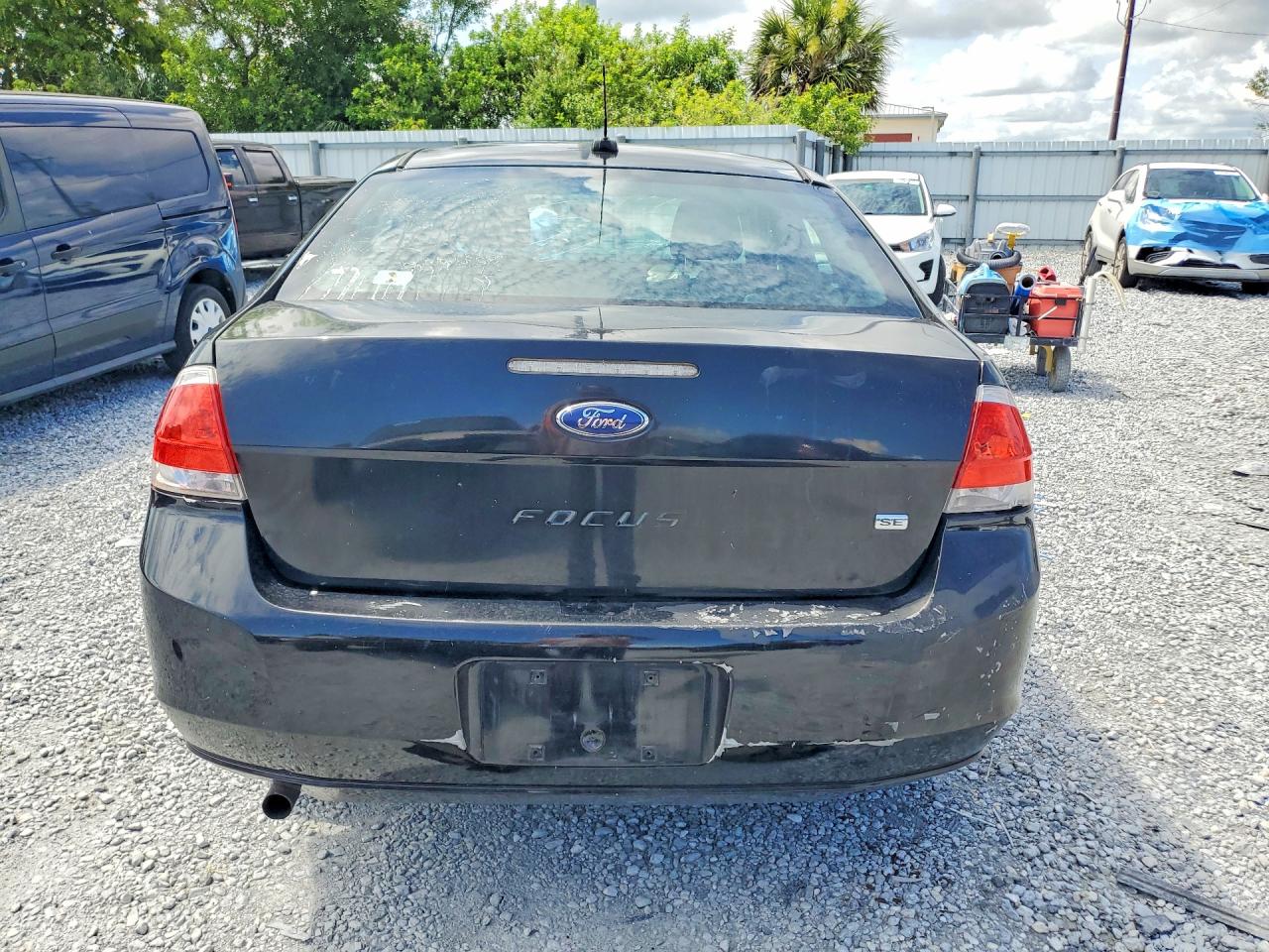 2010 Ford Focus Se Black vin: 1FAHP3FN9AW214668