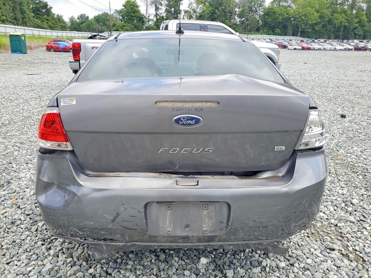 2010 Ford Focus Se Gray vin: 1FAHP3FN9AW230501