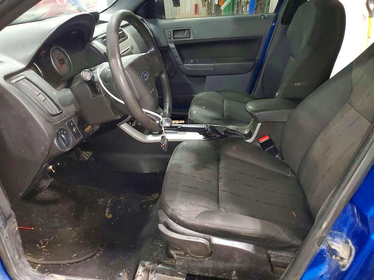 2010 Ford Focus Se Blue vin: 1FAHP3FN9AW252109