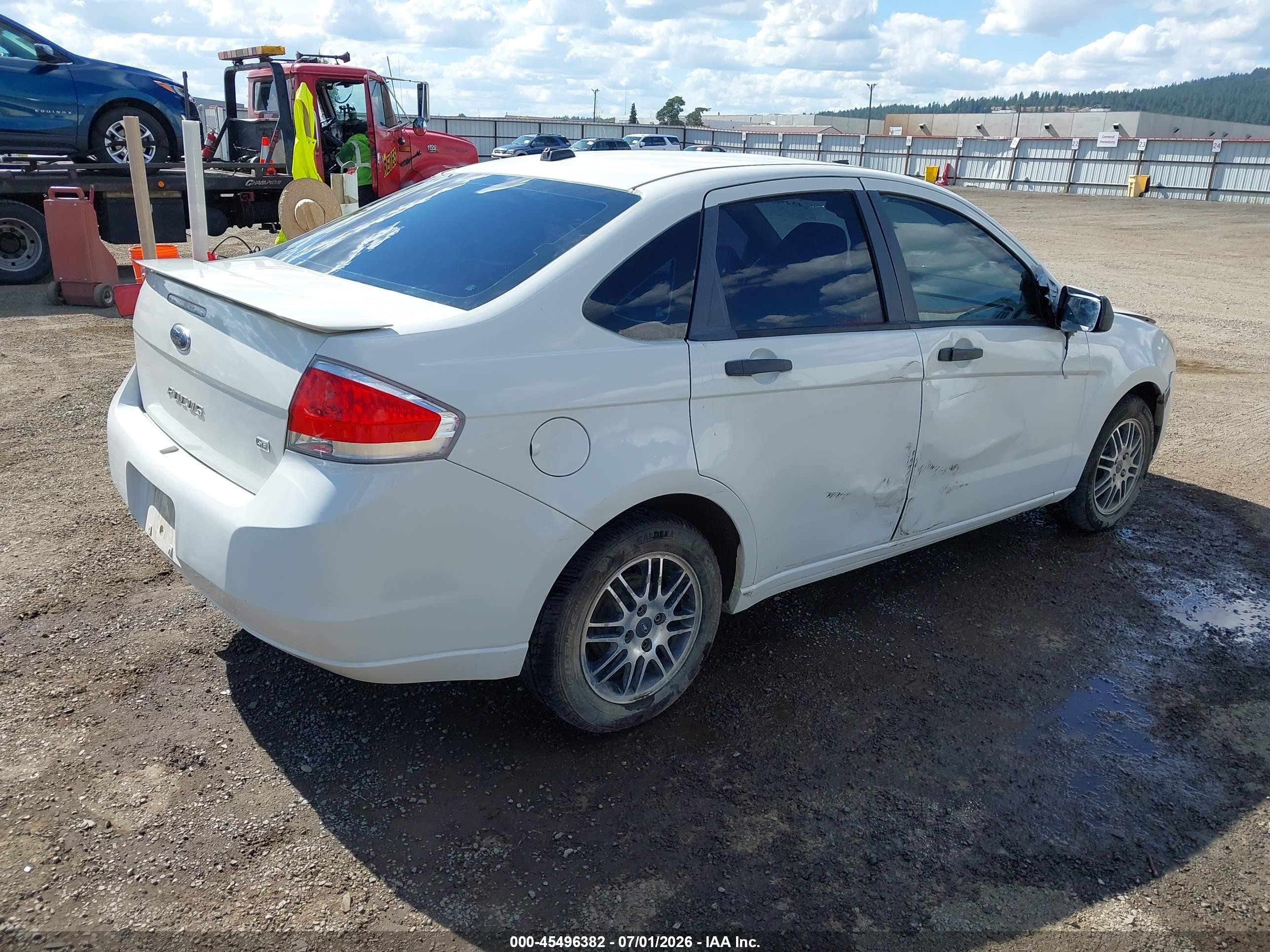 2010 Ford Focus Se White vin: 1FAHP3FN9AW257536