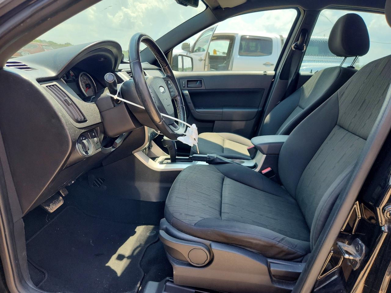 2011 Ford Focus Se Black vin: 1FAHP3FN9BW105189