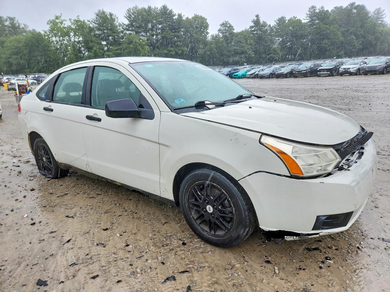 2011 Ford Focus Se Белый vin: 1FAHP3FN9BW108724