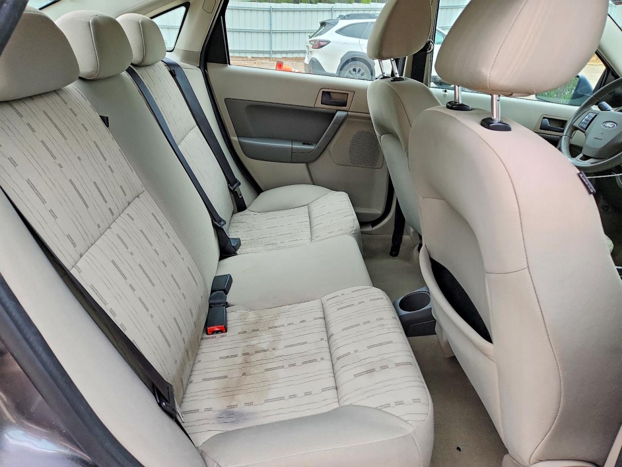2011 Ford Focus Gray vin: 1FAHP3FN9BW140993