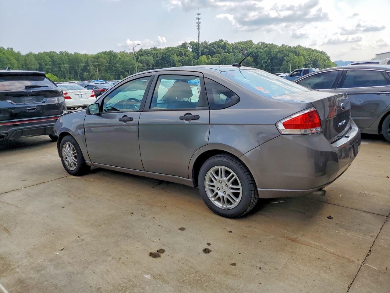 2011 Ford Focus Se Gray vin: 1FAHP3FN9BW177266