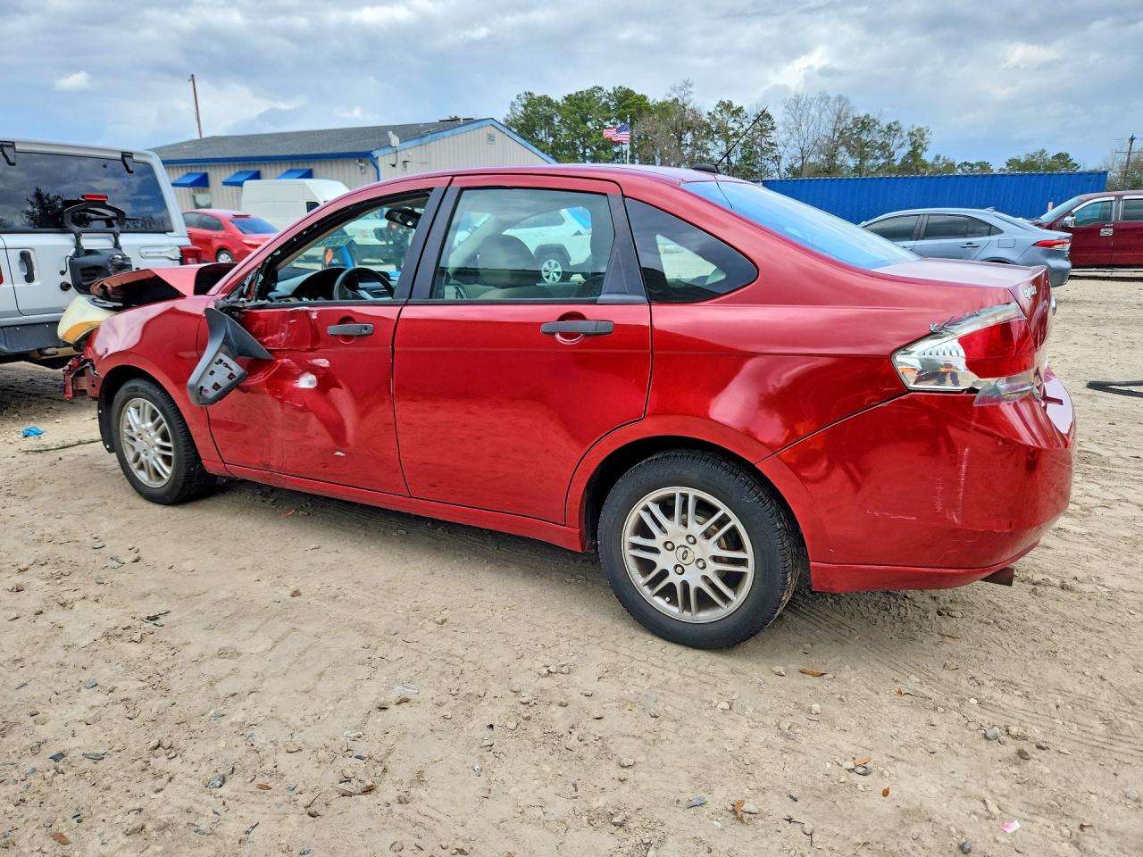 2010 Ford Focus Se Red vin: 1FAHP3FNXAW122386