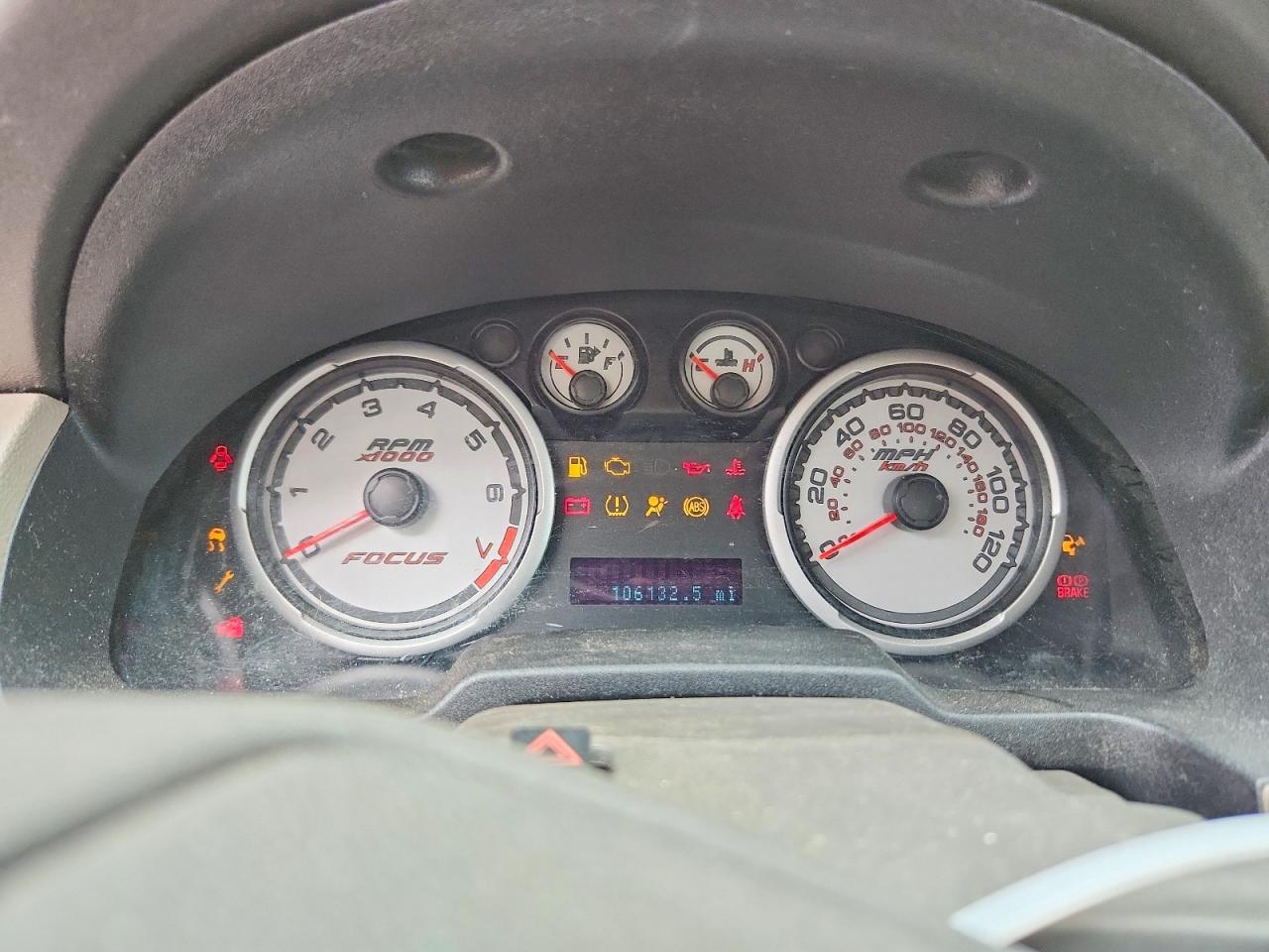 2010 Ford Focus Se Red vin: 1FAHP3FNXAW122386