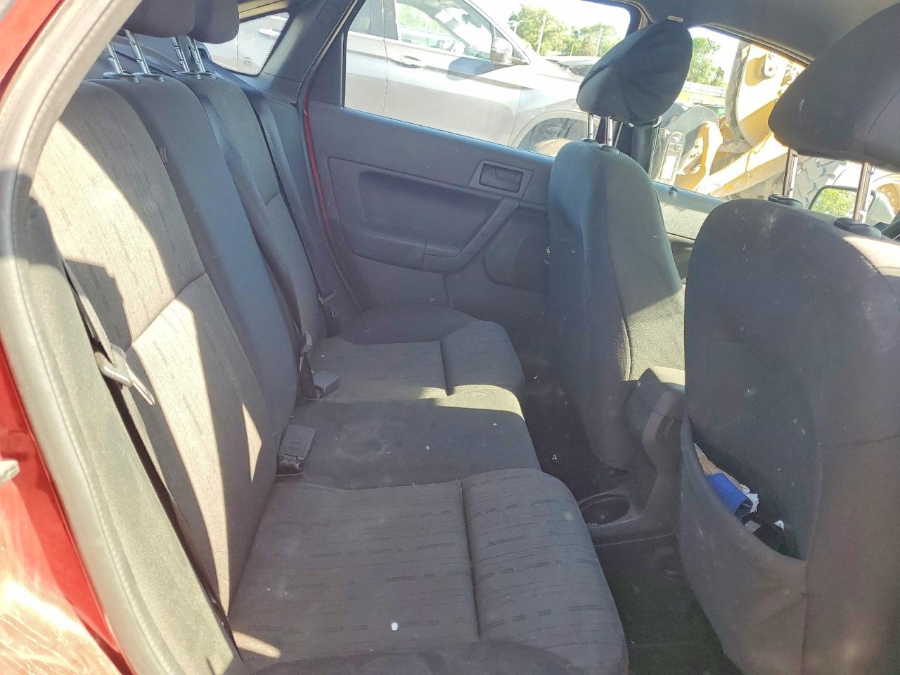 2010 Ford Focus Se Бордовый vin: 1FAHP3FNXAW125370