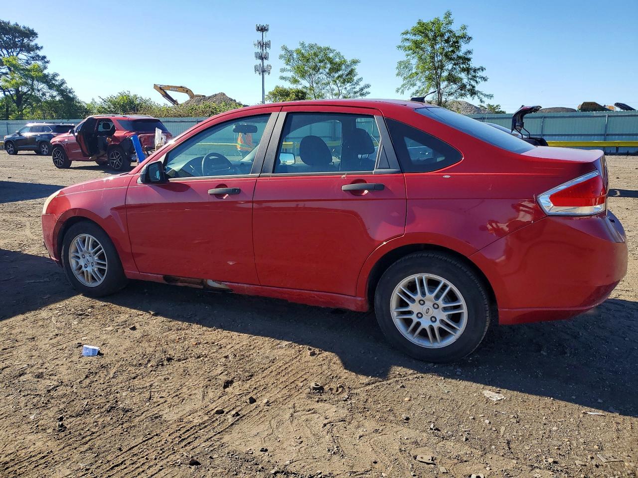 2010 Ford Focus Se Red vin: 1FAHP3FNXAW125451