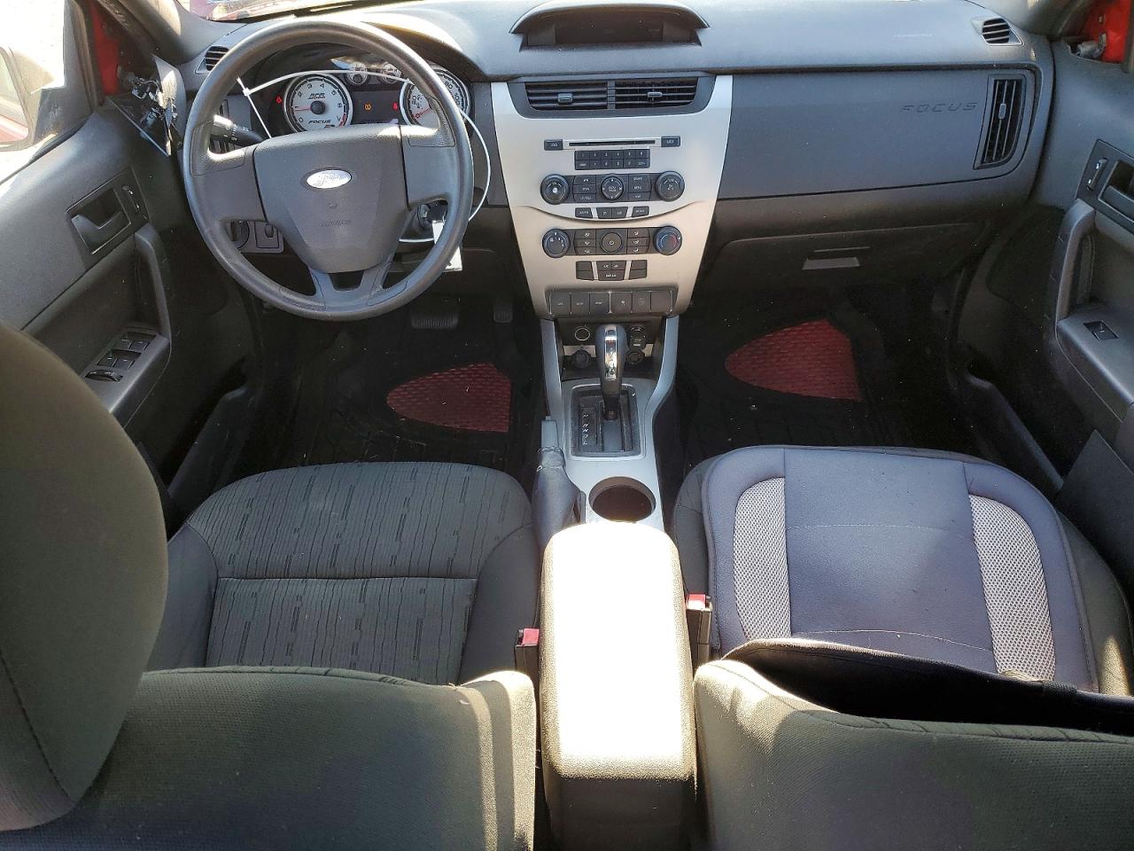 2010 Ford Focus Se Red vin: 1FAHP3FNXAW125451