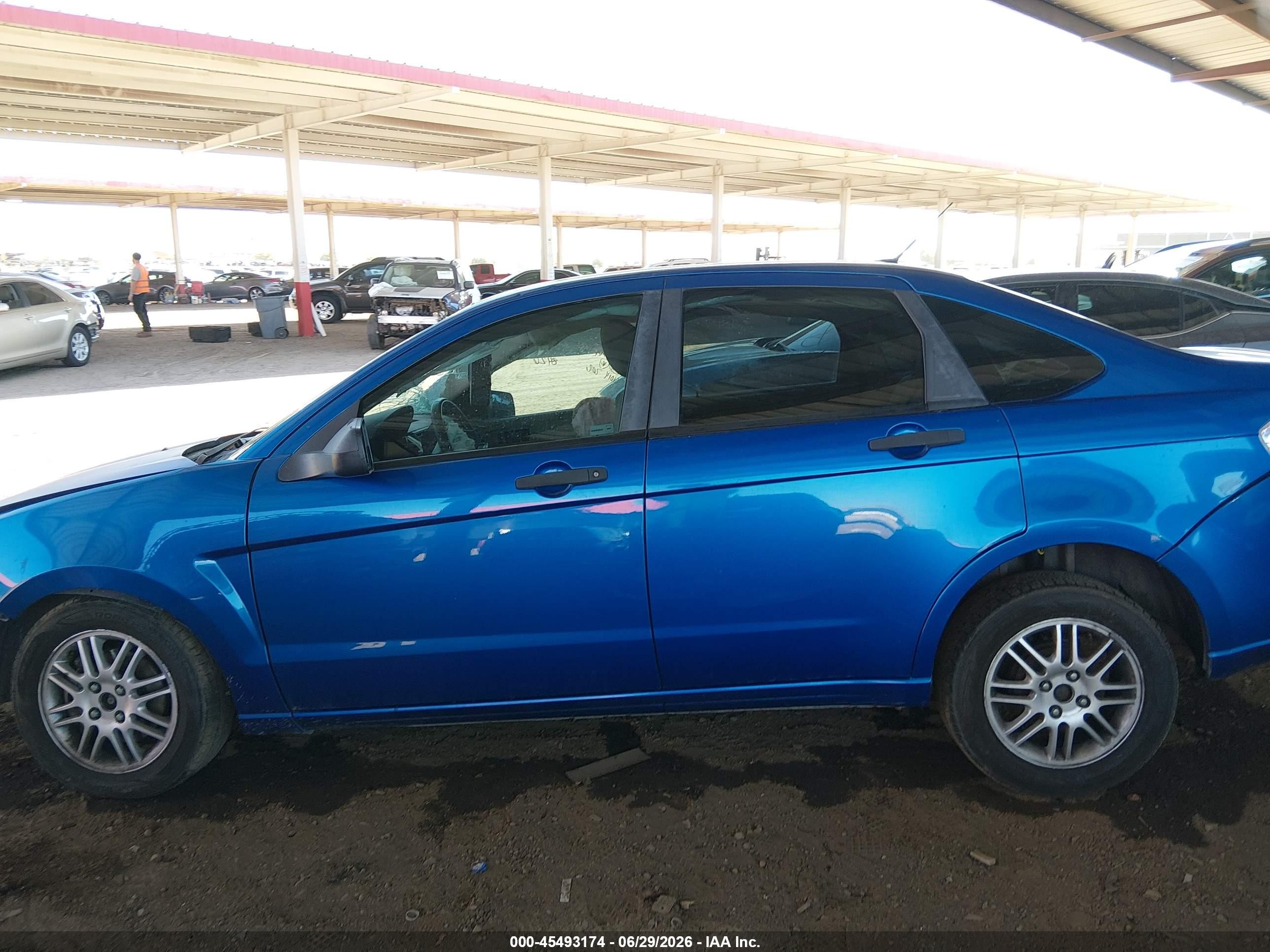 2010 Ford Focus Se Blue vin: 1FAHP3FNXAW138426