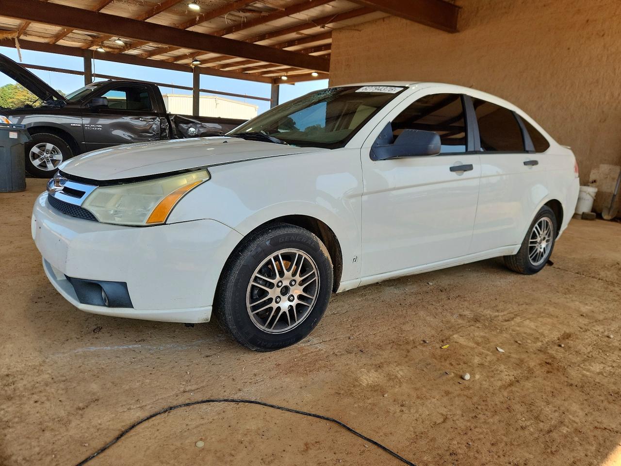 2010 Ford Focus Se White vin: 1FAHP3FNXAW150673