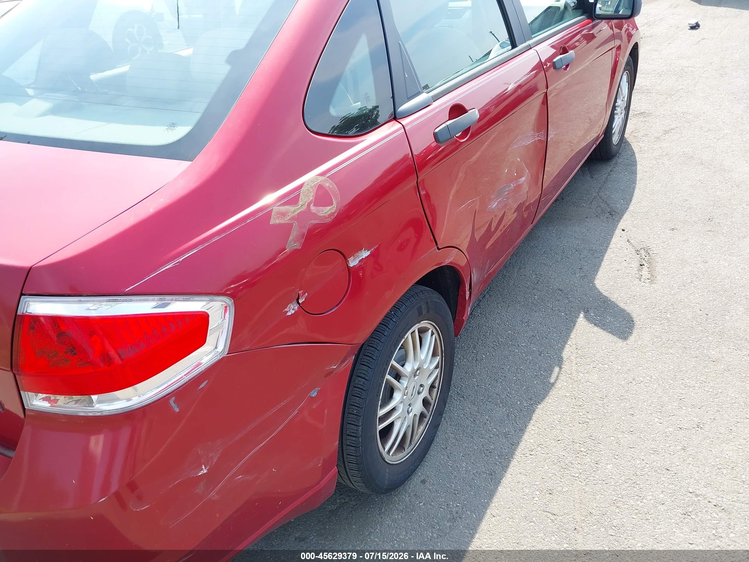 2010 Ford Focus Se Red vin: 1FAHP3FNXAW192244