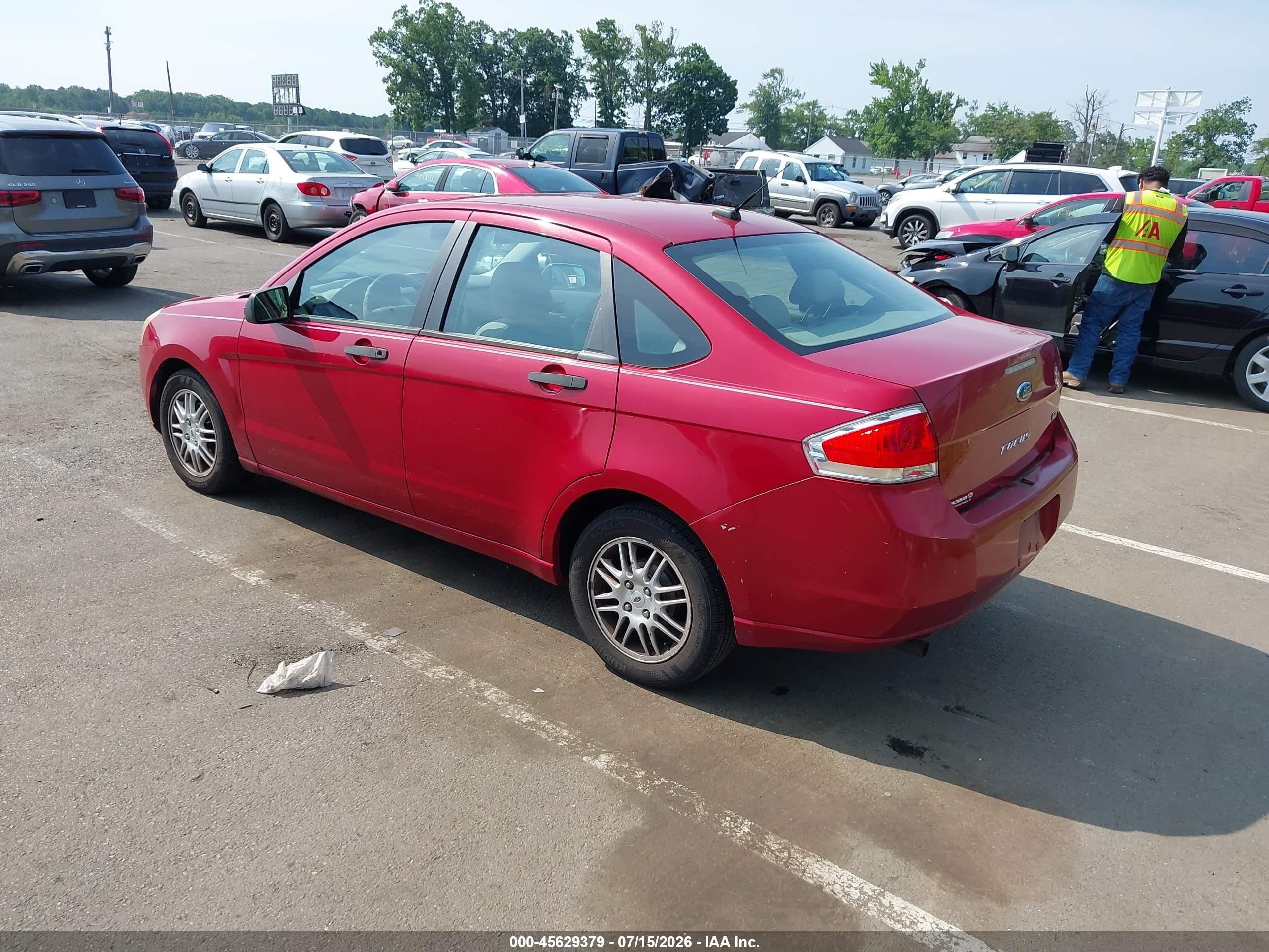2010 Ford Focus Se Red vin: 1FAHP3FNXAW192244