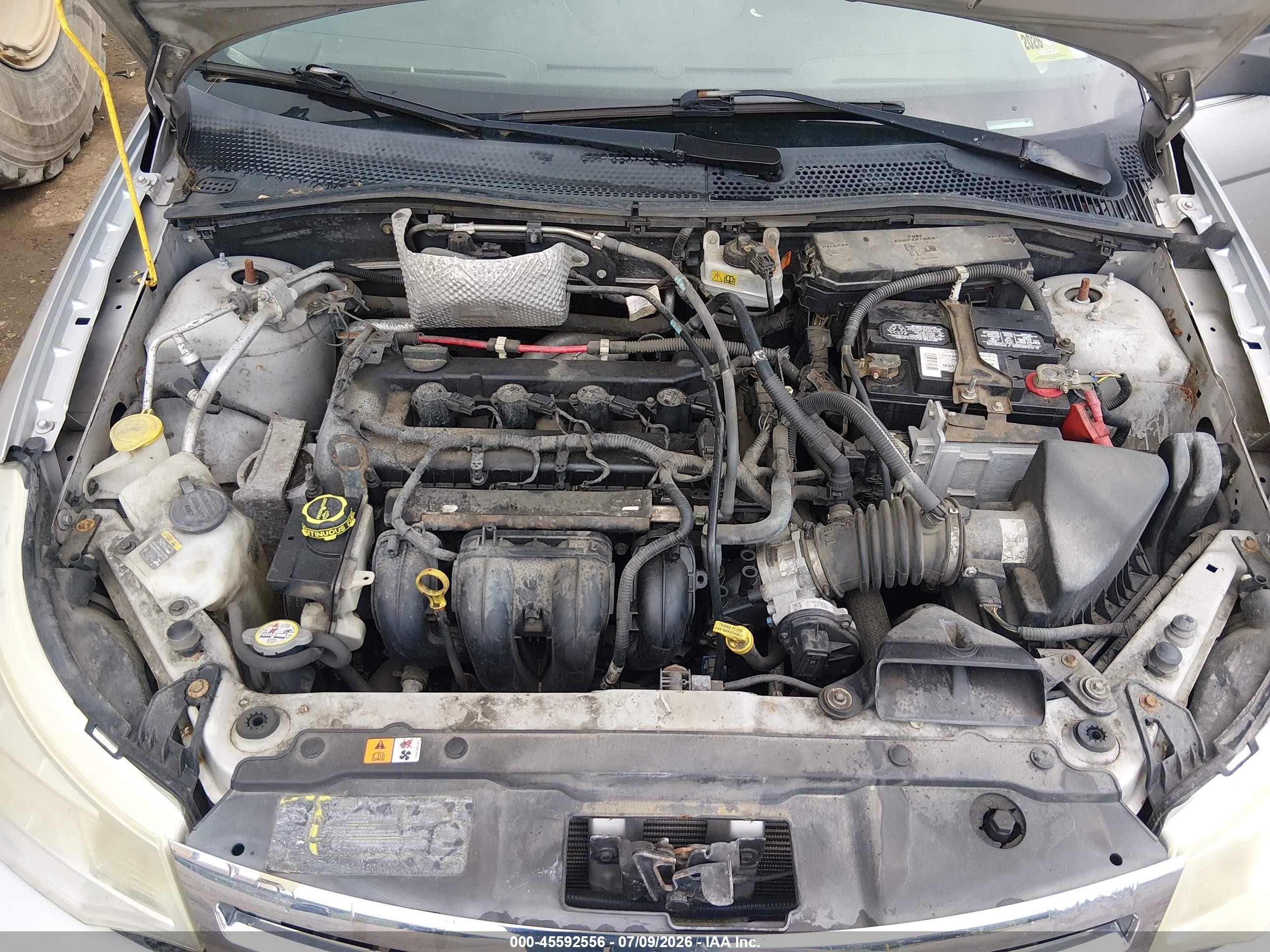2010 Ford Focus Se Silver vin: 1FAHP3FNXAW202268