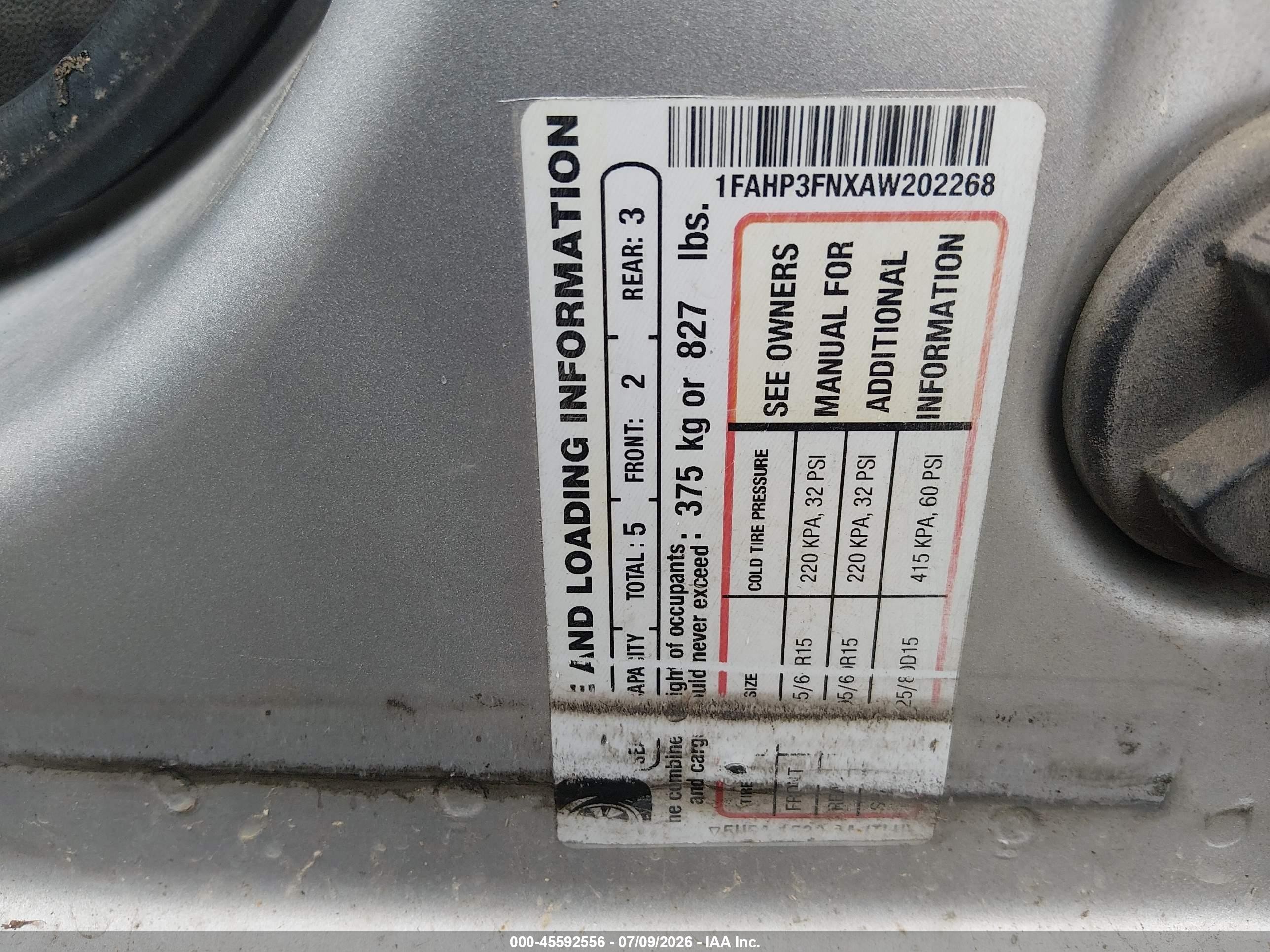 2010 Ford Focus Se Silver vin: 1FAHP3FNXAW202268