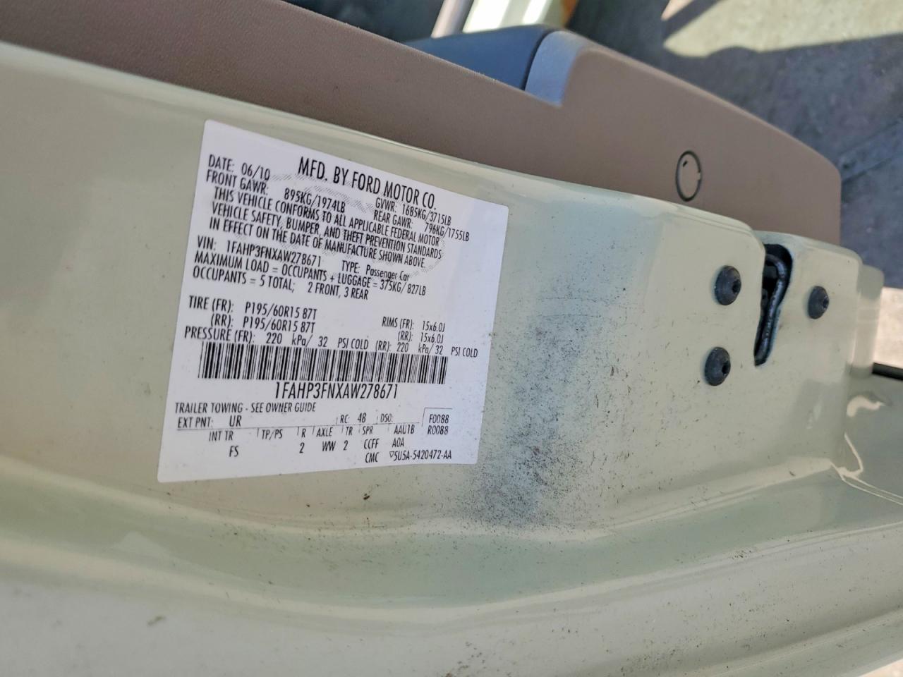 2010 Ford Focus Green vin: 1FAHP3FNXAW278671