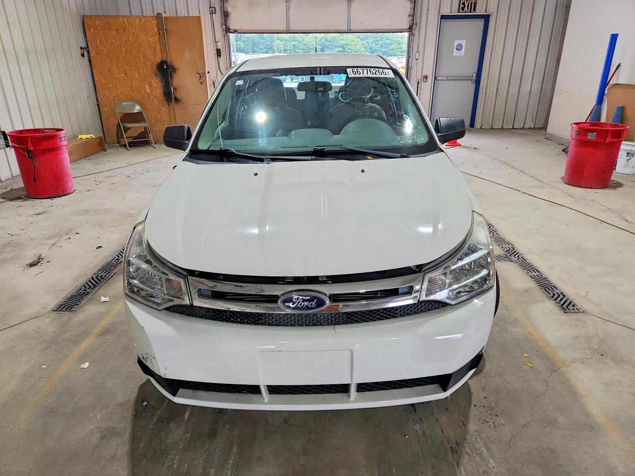 2010 Ford Focus Se White vin: 1FAHP3FNXAW288200
