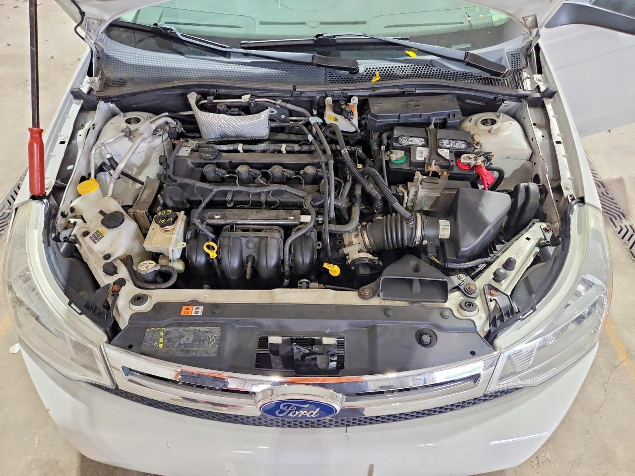 2010 Ford Focus Se White vin: 1FAHP3FNXAW288200