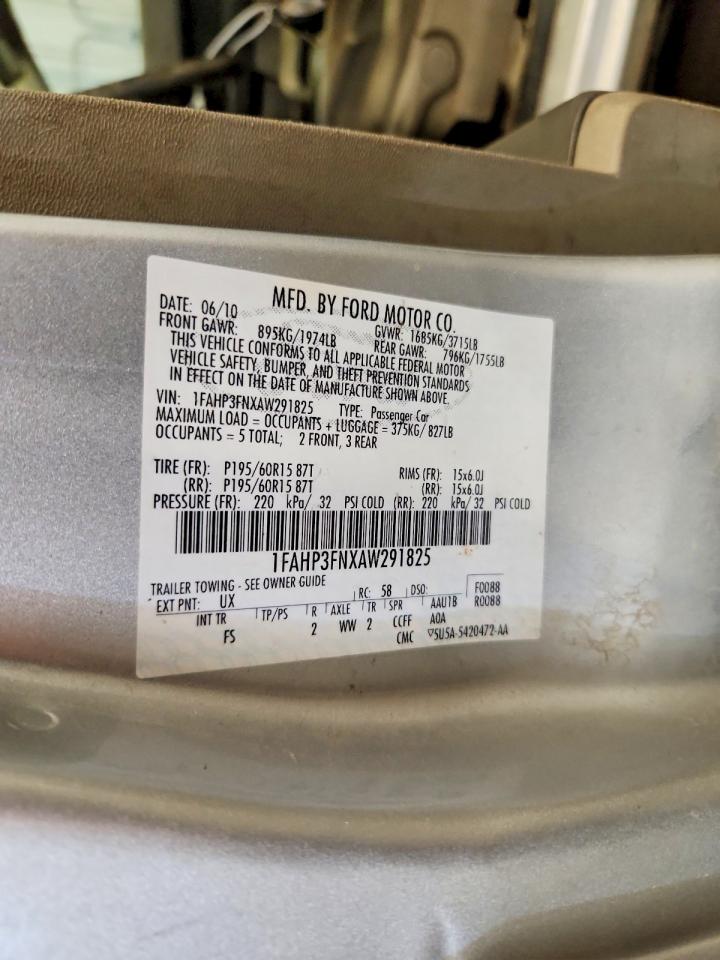 2010 Ford Focus Se Silver vin: 1FAHP3FNXAW291825
