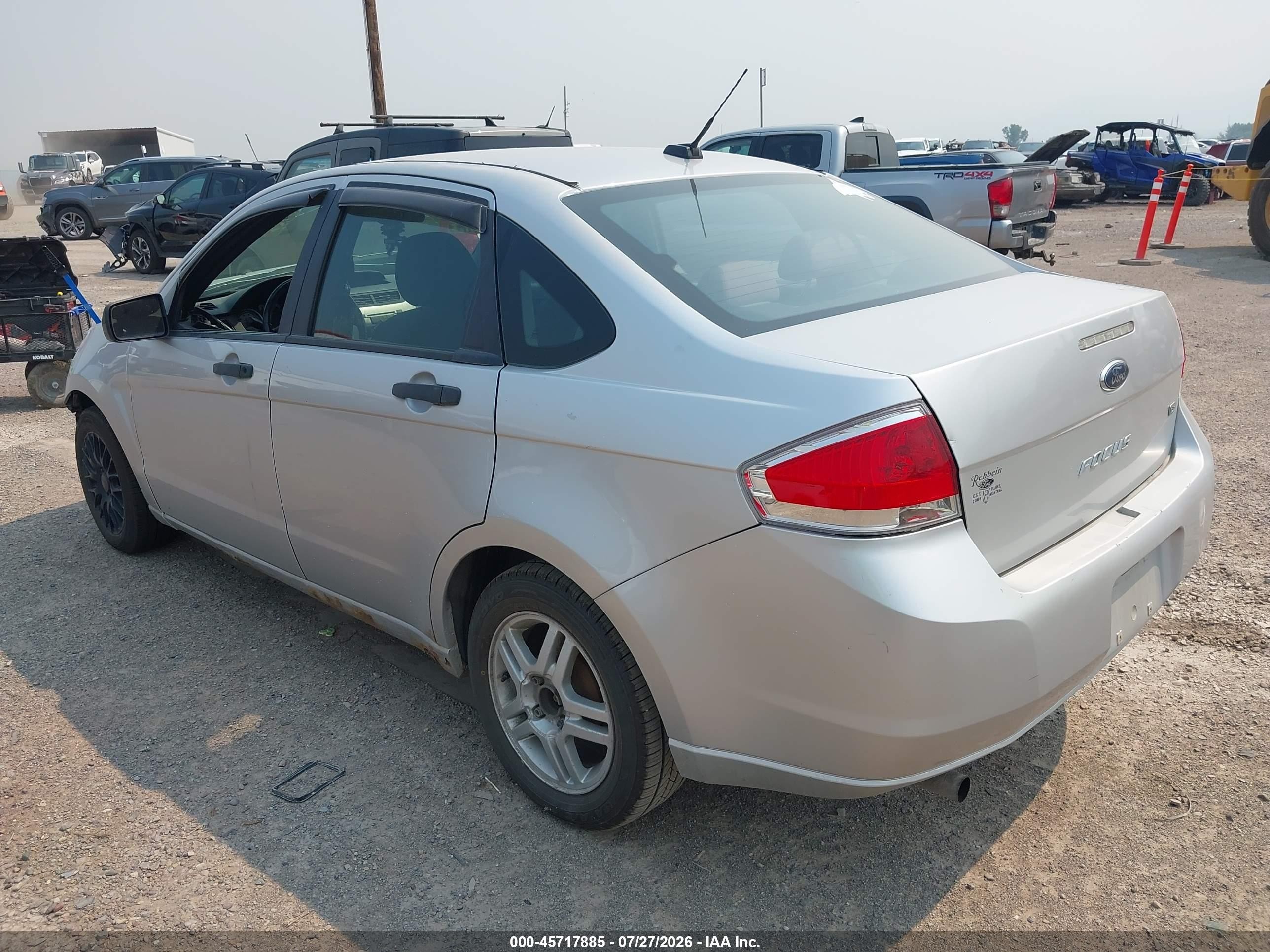 2010 Ford Focus Se Silver vin: 1FAHP3FNXAW296913