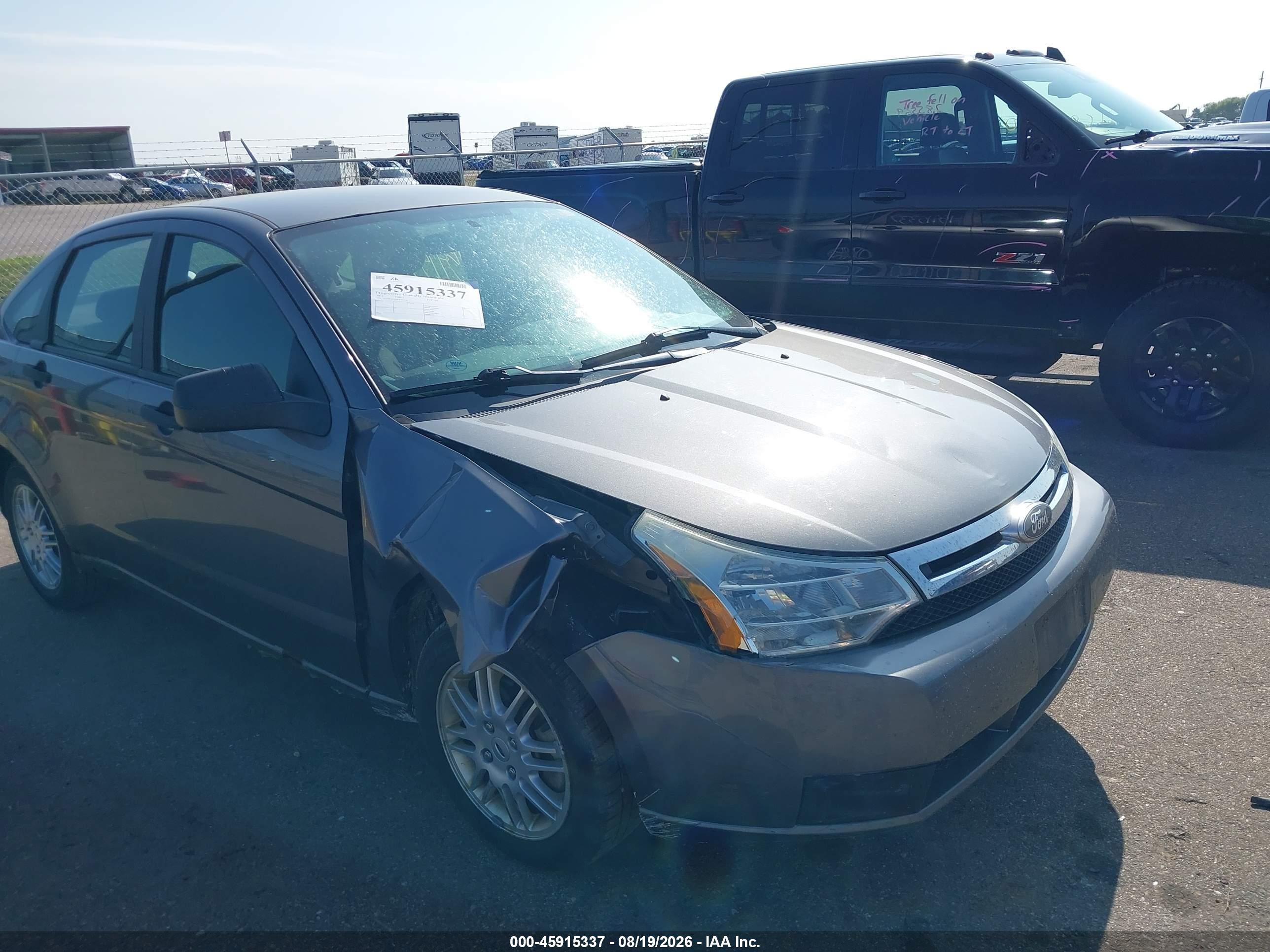 2011 Ford Focus Se Gray vin: 1FAHP3FNXBW103497