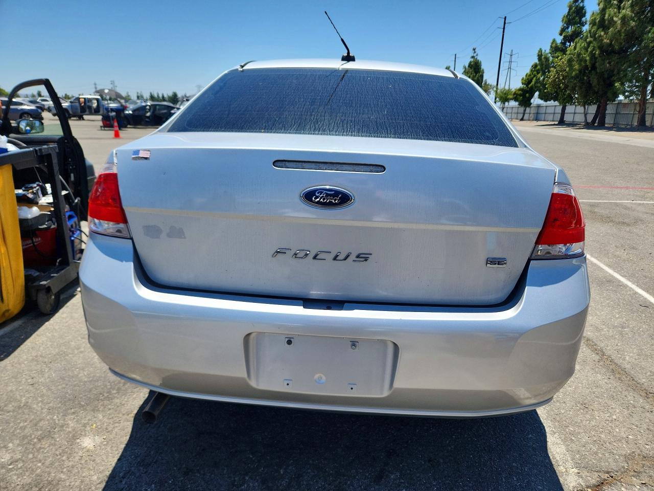 2011 Ford Focus Se Серебряный vin: 1FAHP3FNXBW118727