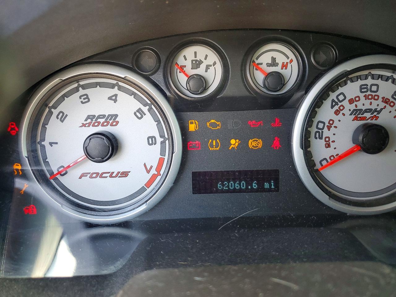 2011 Ford Focus Se Silver vin: 1FAHP3FNXBW120123