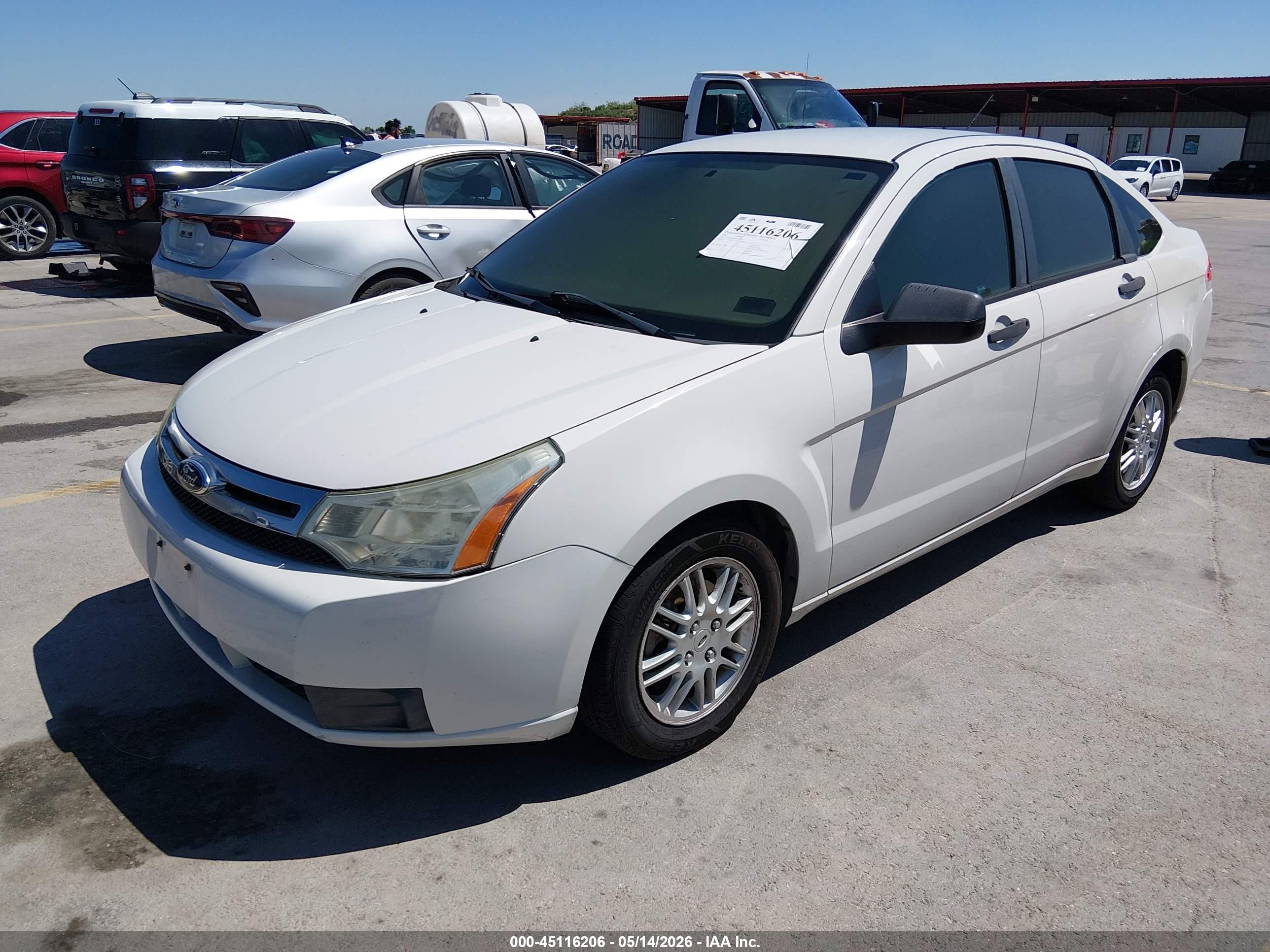 2011 Ford Focus Se White vin: 1FAHP3FNXBW202093