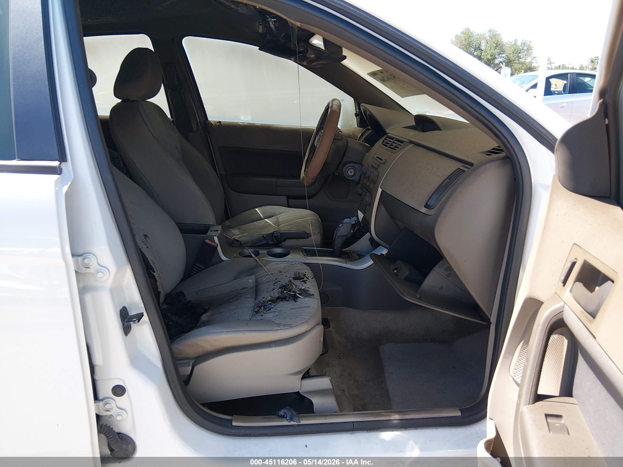 2011 Ford Focus Se White vin: 1FAHP3FNXBW202093