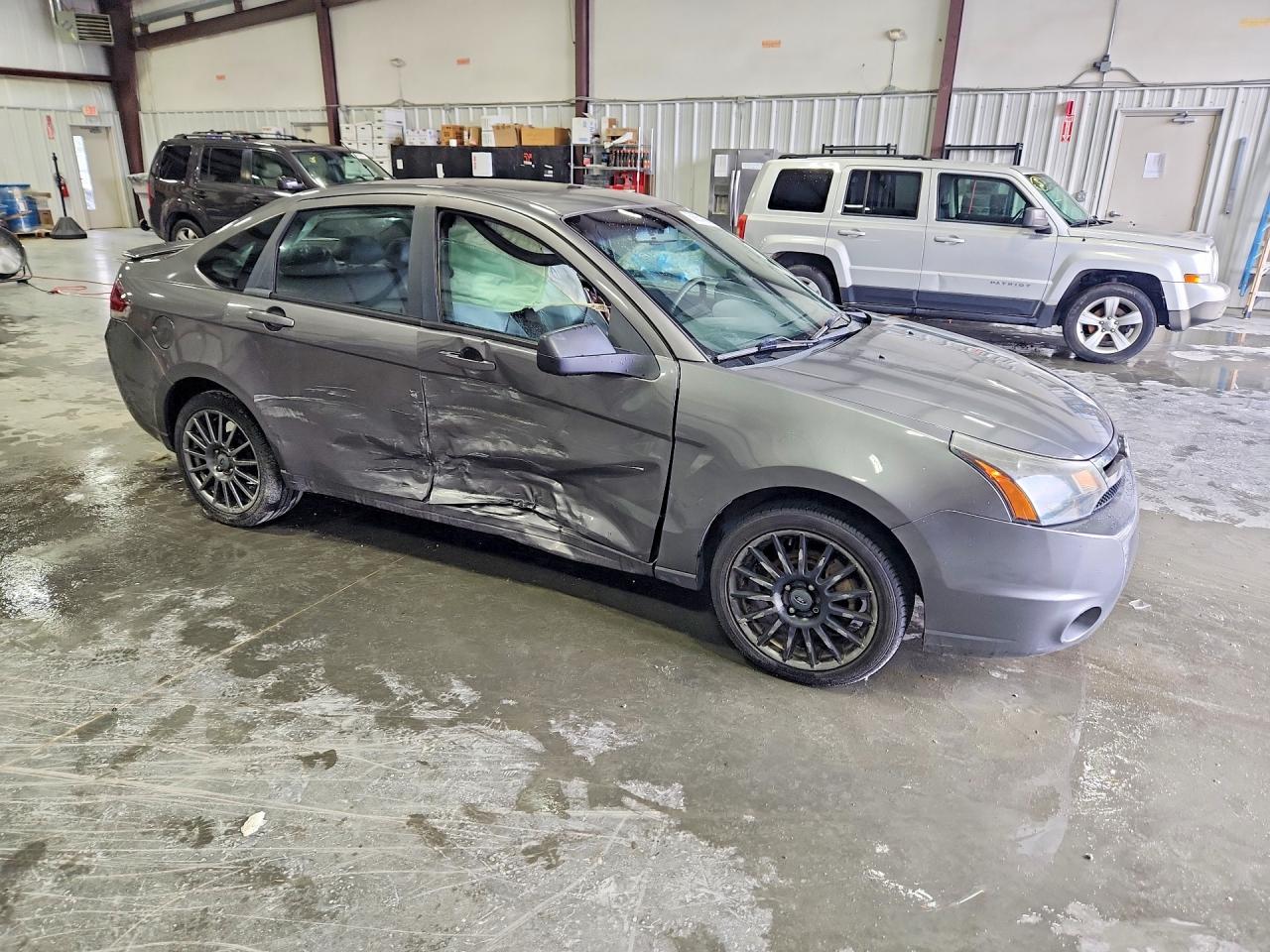 2010 Ford Focus Ses Gray vin: 1FAHP3GN0AW252837