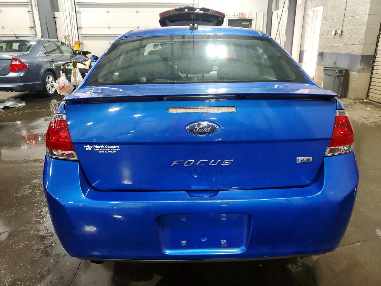 2010 Ford Focus Ses Blue vin: 1FAHP3GN1AW130018