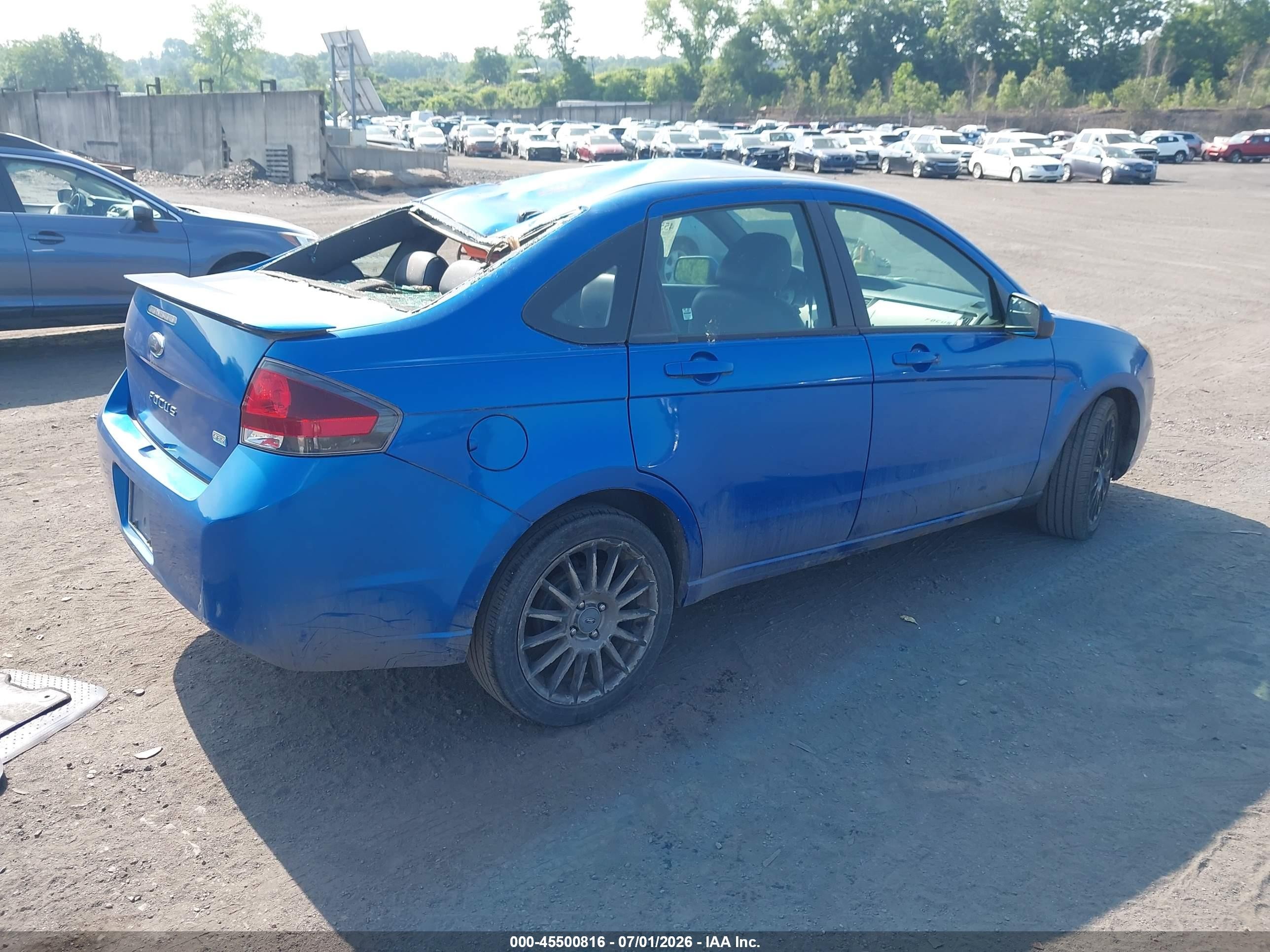 2011 Ford Focus Ses Blue vin: 1FAHP3GN1BW158046
