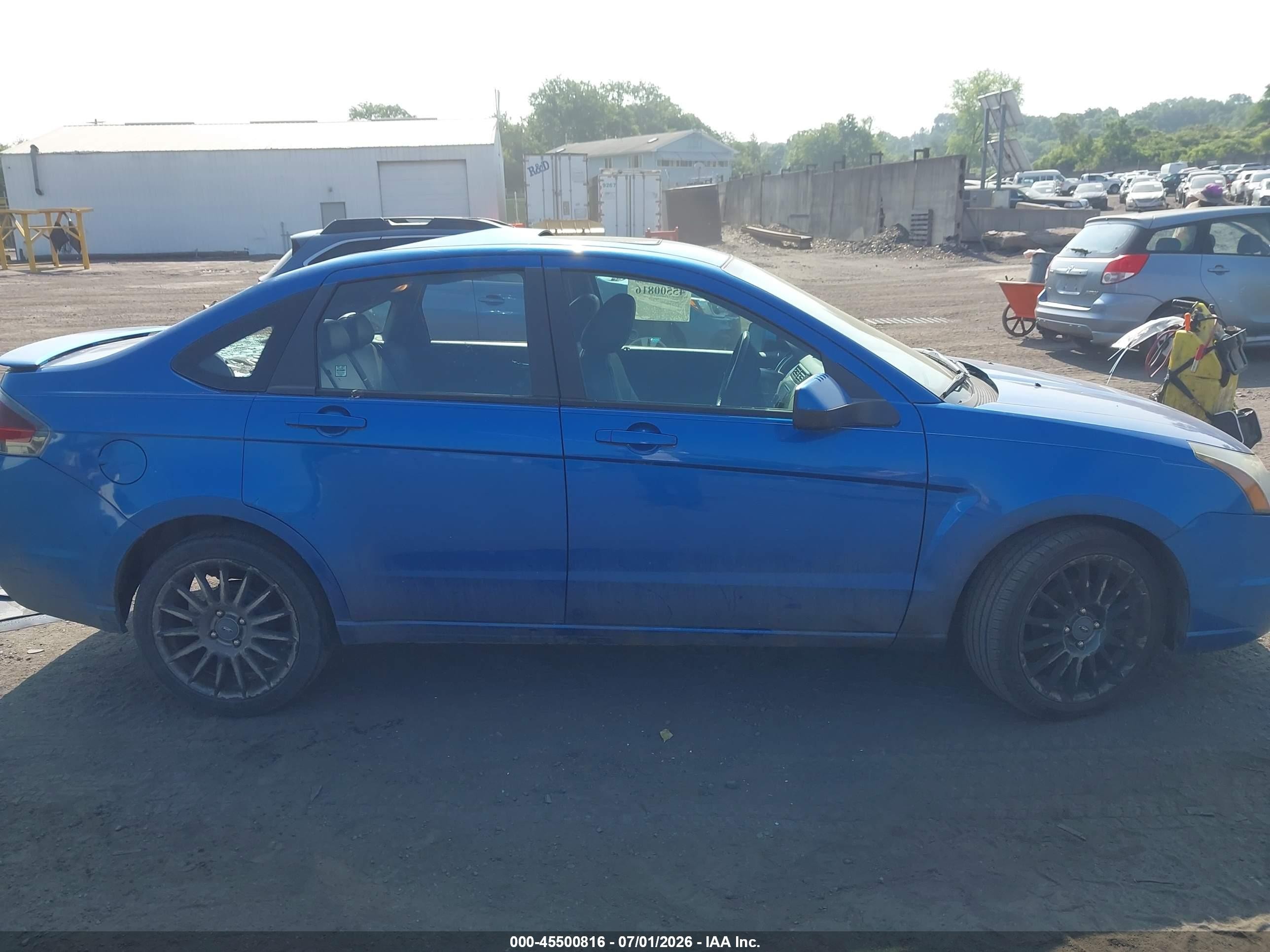 2011 Ford Focus Ses Blue vin: 1FAHP3GN1BW158046