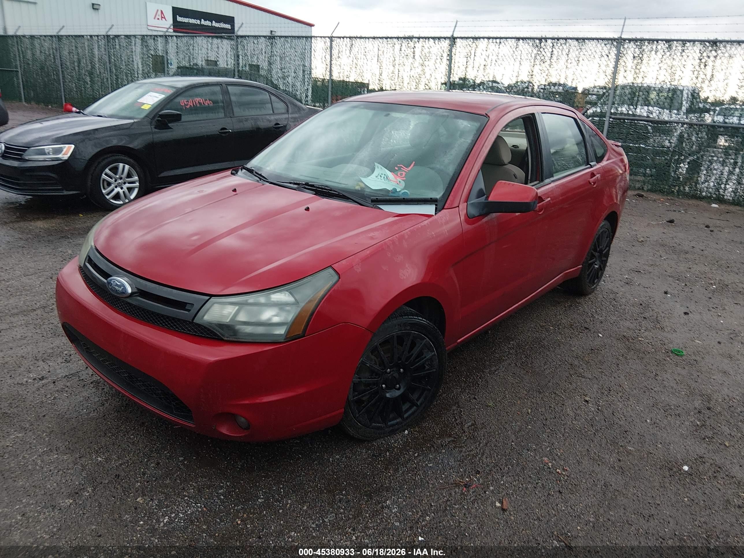 2010 Ford Focus Ses Red vin: 1FAHP3GN2AW170687