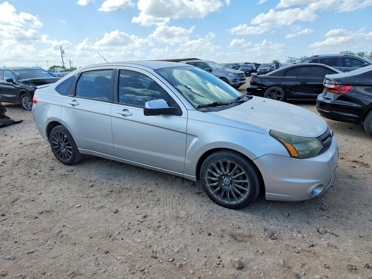 2010 Ford Focus Ses Silver vin: 1FAHP3GN2AW174223