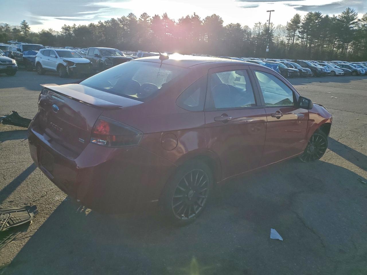 2010 Ford Focus Ses Red vin: 1FAHP3GN2AW252824