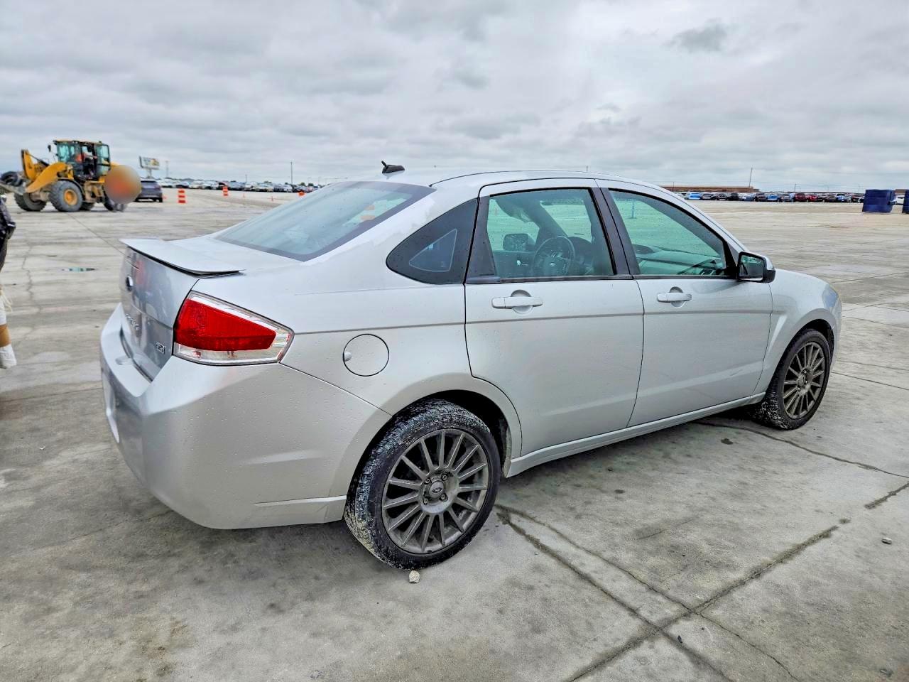 2010 Ford Focus Ses Silver vin: 1FAHP3GN2AW296130