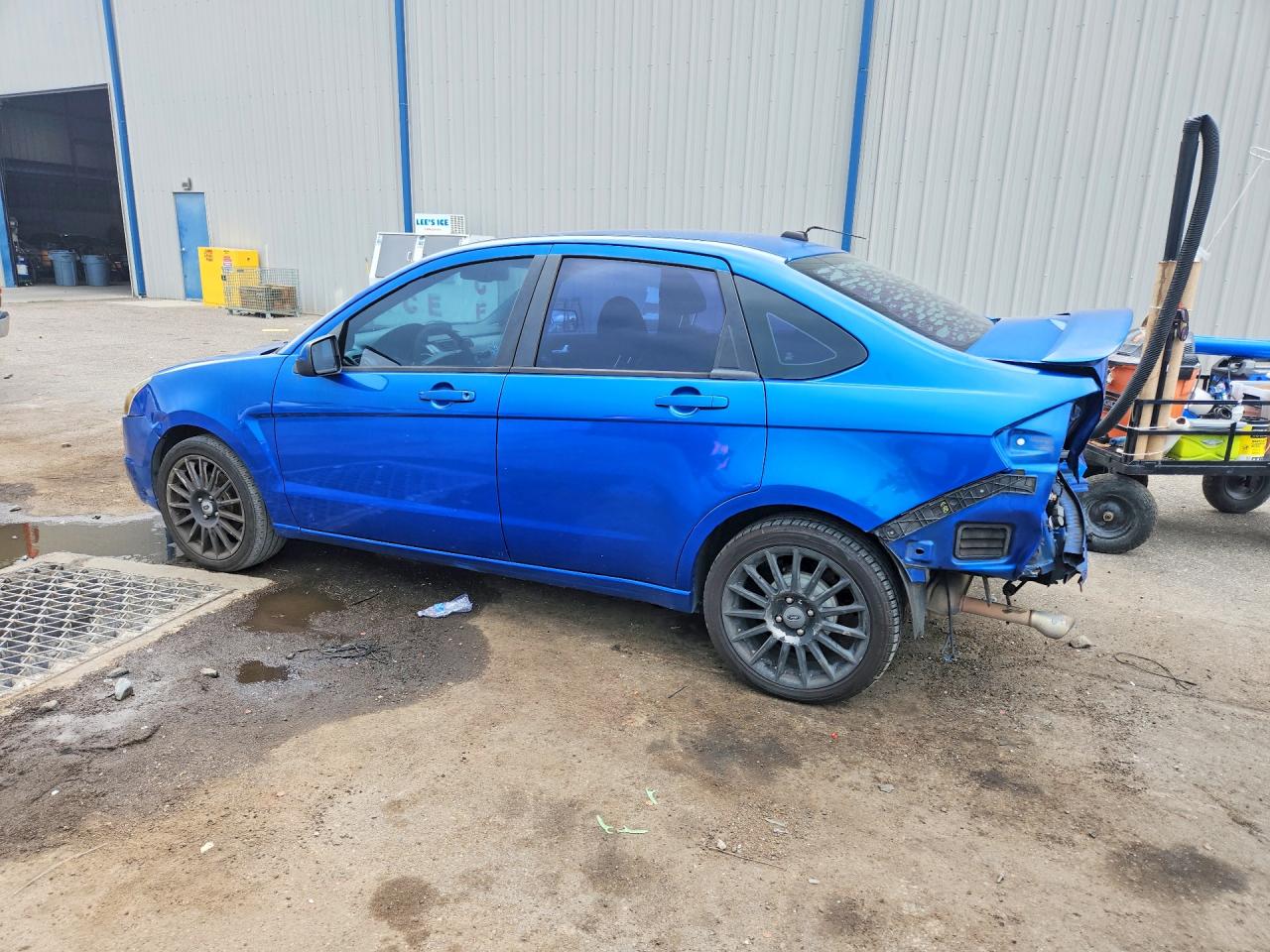 2011 Ford Focus Ses Blue vin: 1FAHP3GN2BW184820