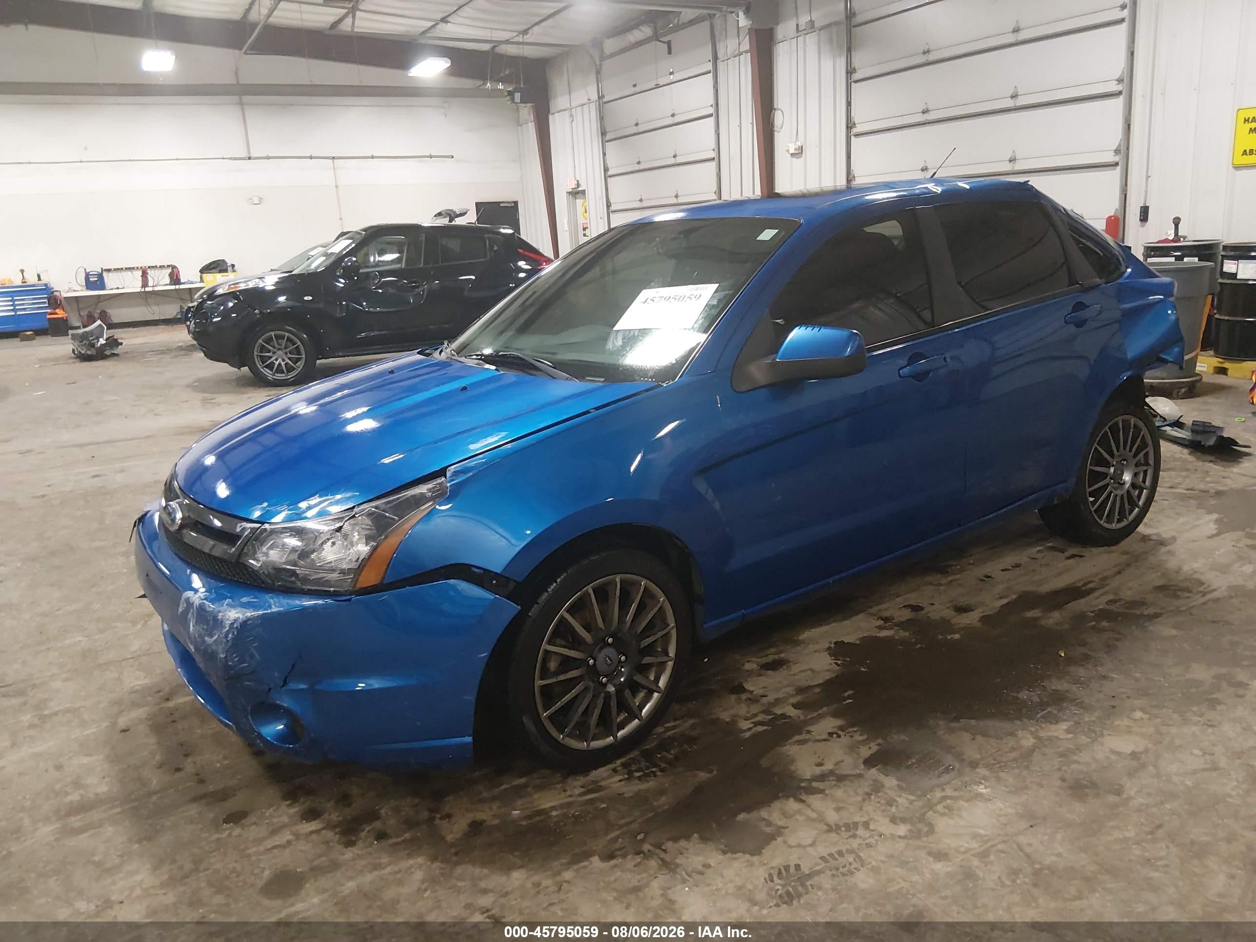 2011 Ford Focus Ses Blue vin: 1FAHP3GN2BW190441