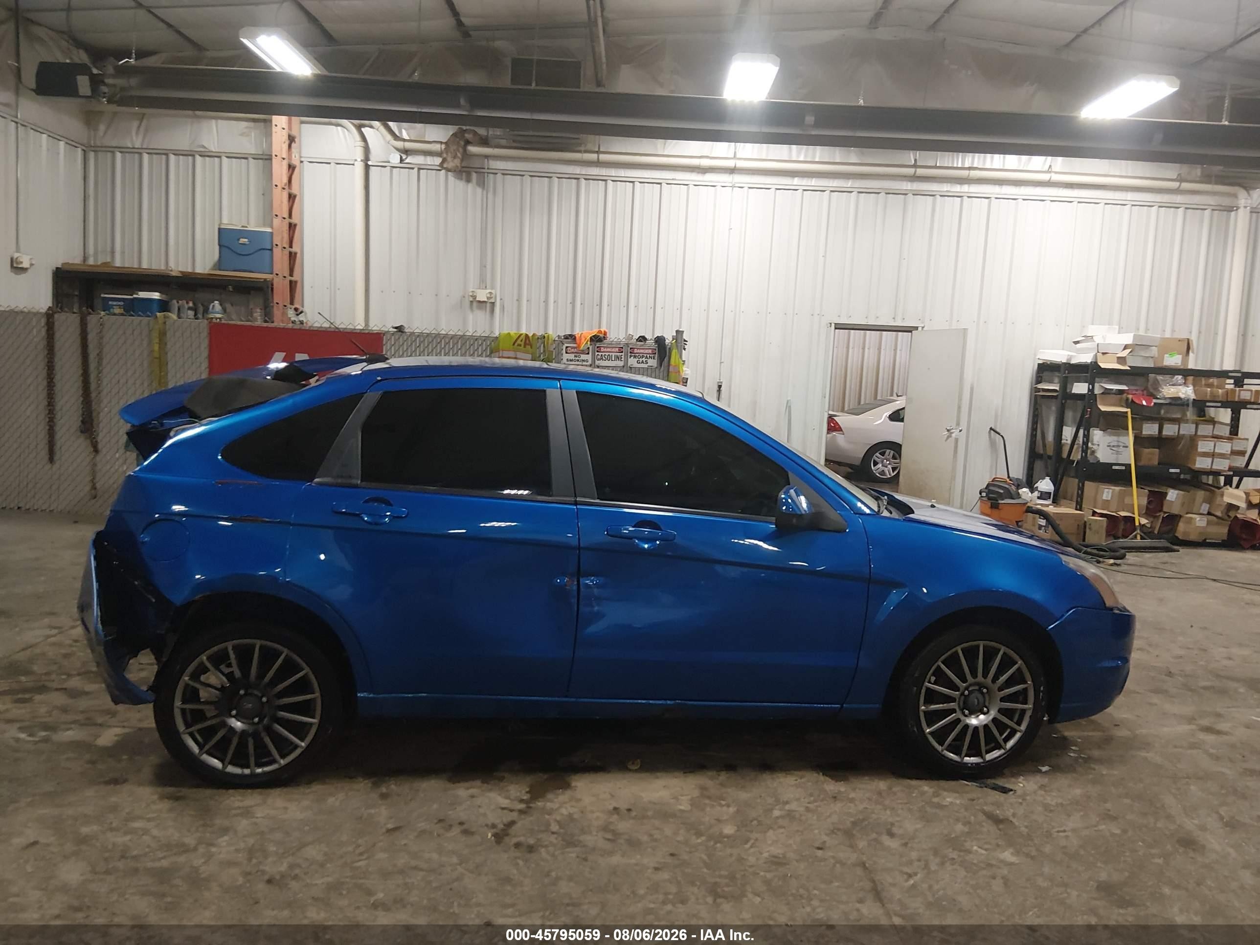 2011 Ford Focus Ses Blue vin: 1FAHP3GN2BW190441