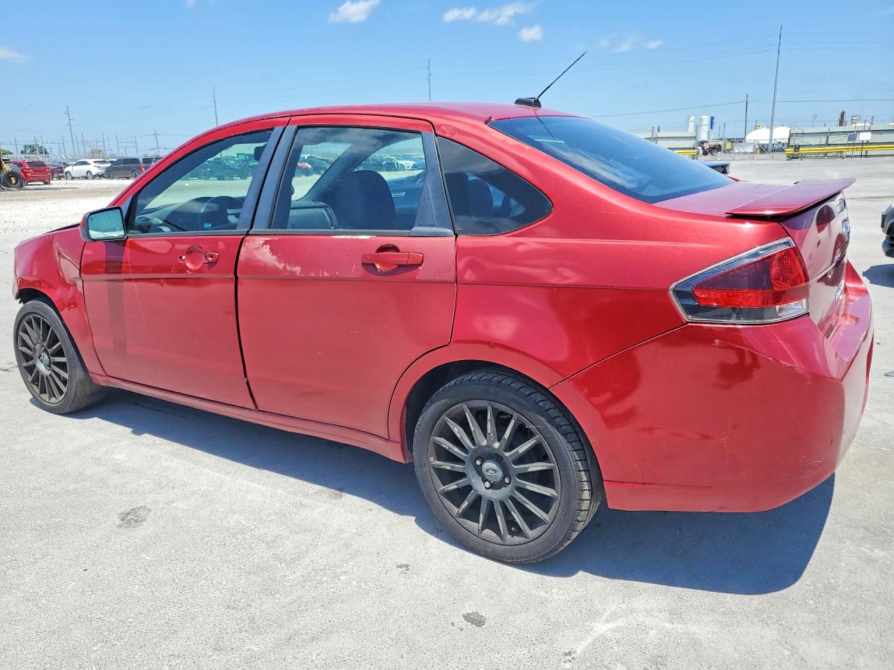2011 Ford Focus Ses Red vin: 1FAHP3GN3BW153415