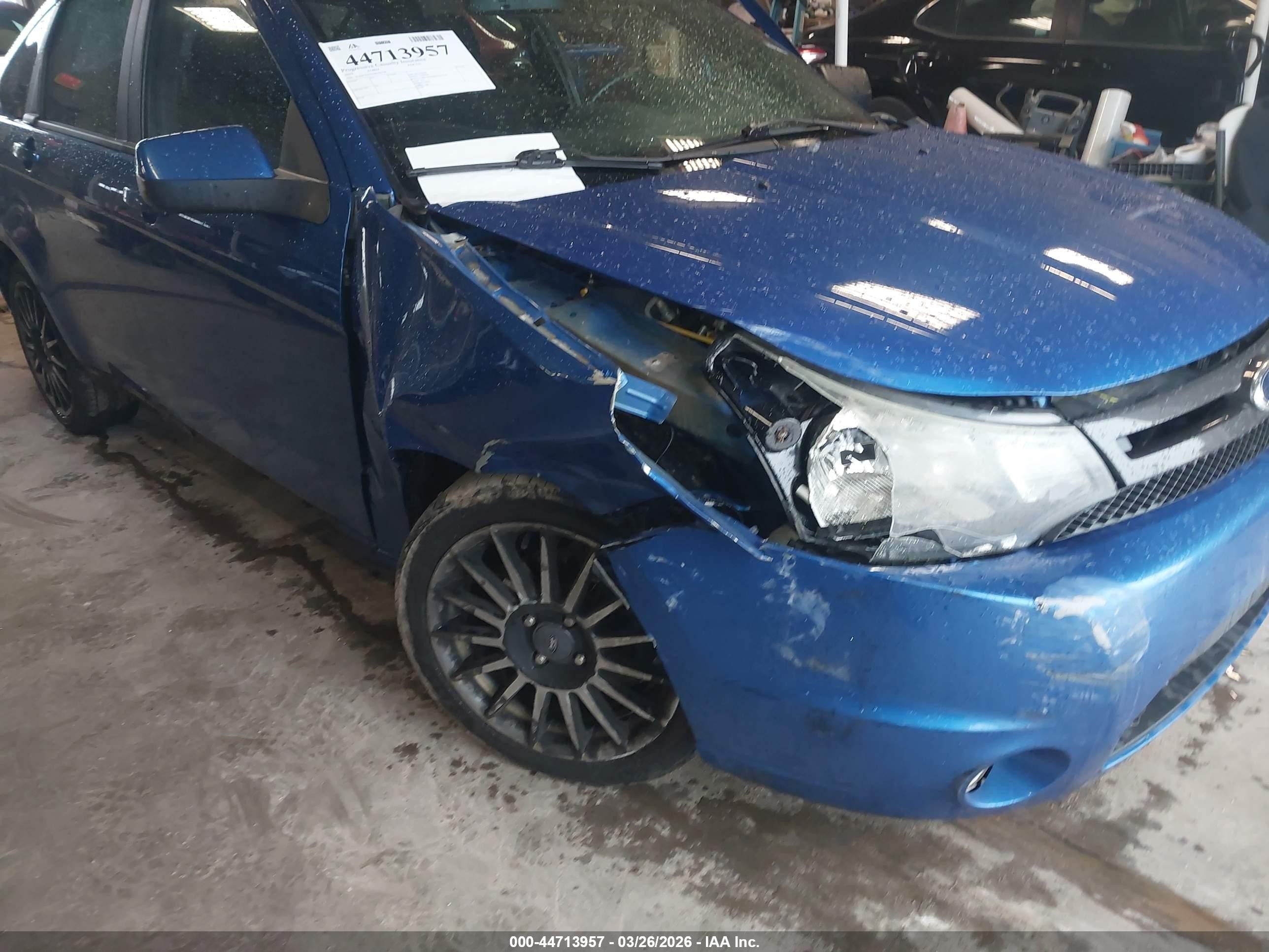 2010 Ford Focus Ses Blue vin: 1FAHP3GN4AW200398