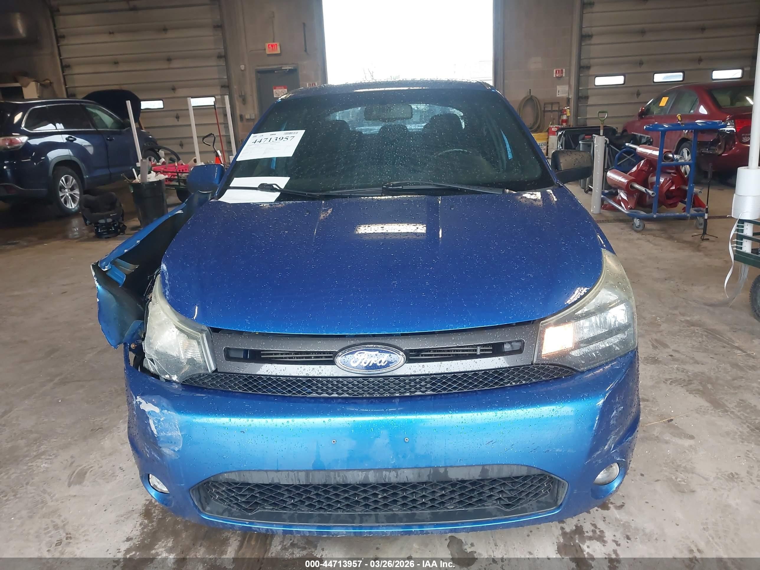 2010 Ford Focus Ses Blue vin: 1FAHP3GN4AW200398