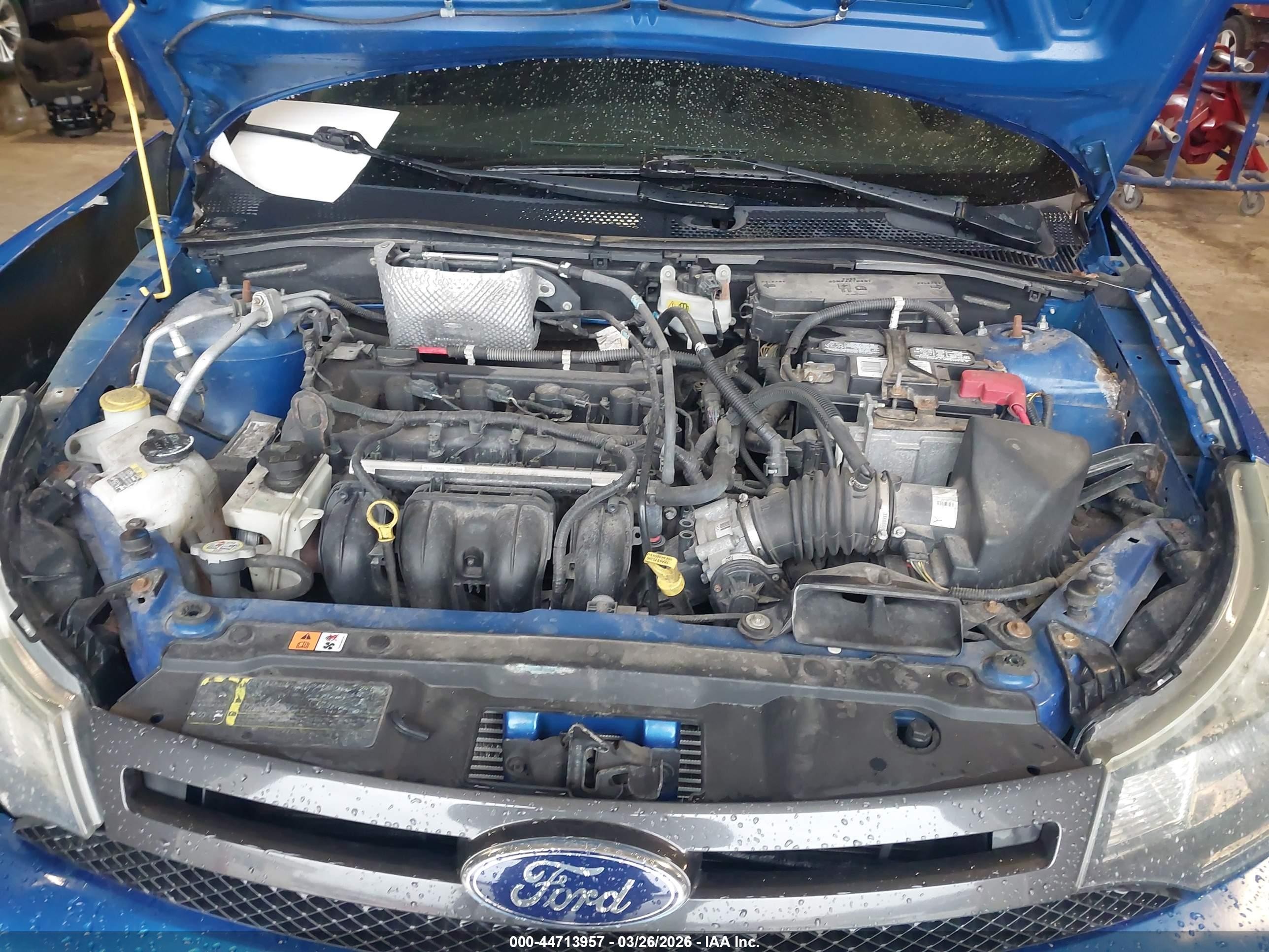 2010 Ford Focus Ses Blue vin: 1FAHP3GN4AW200398