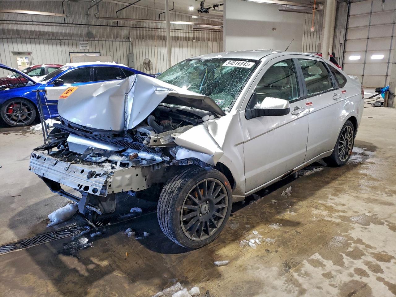 2010 Ford Focus Ses Silver vin: 1FAHP3GN5AW169582